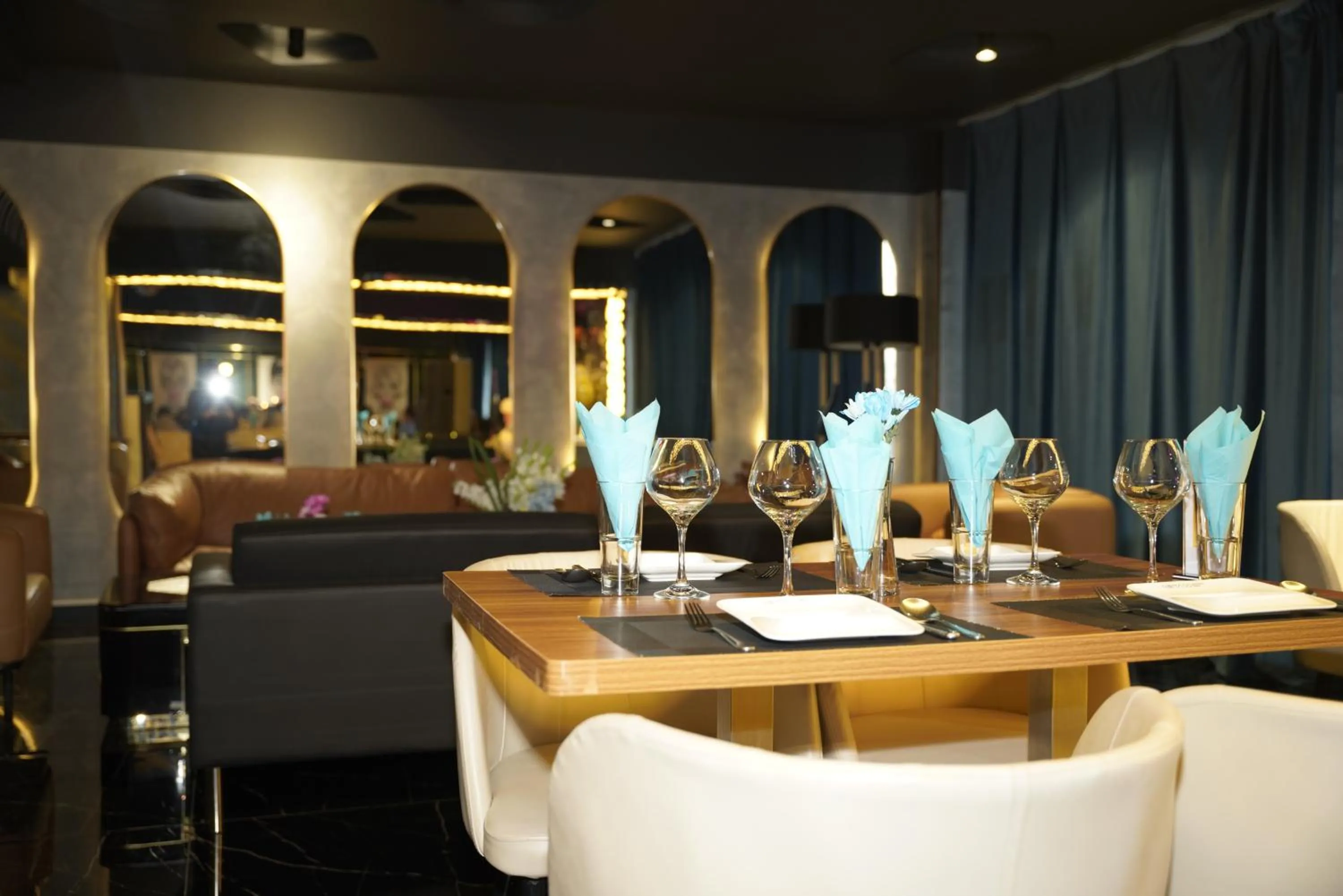 Restaurant/places to eat in Nomado Boutique Hotel