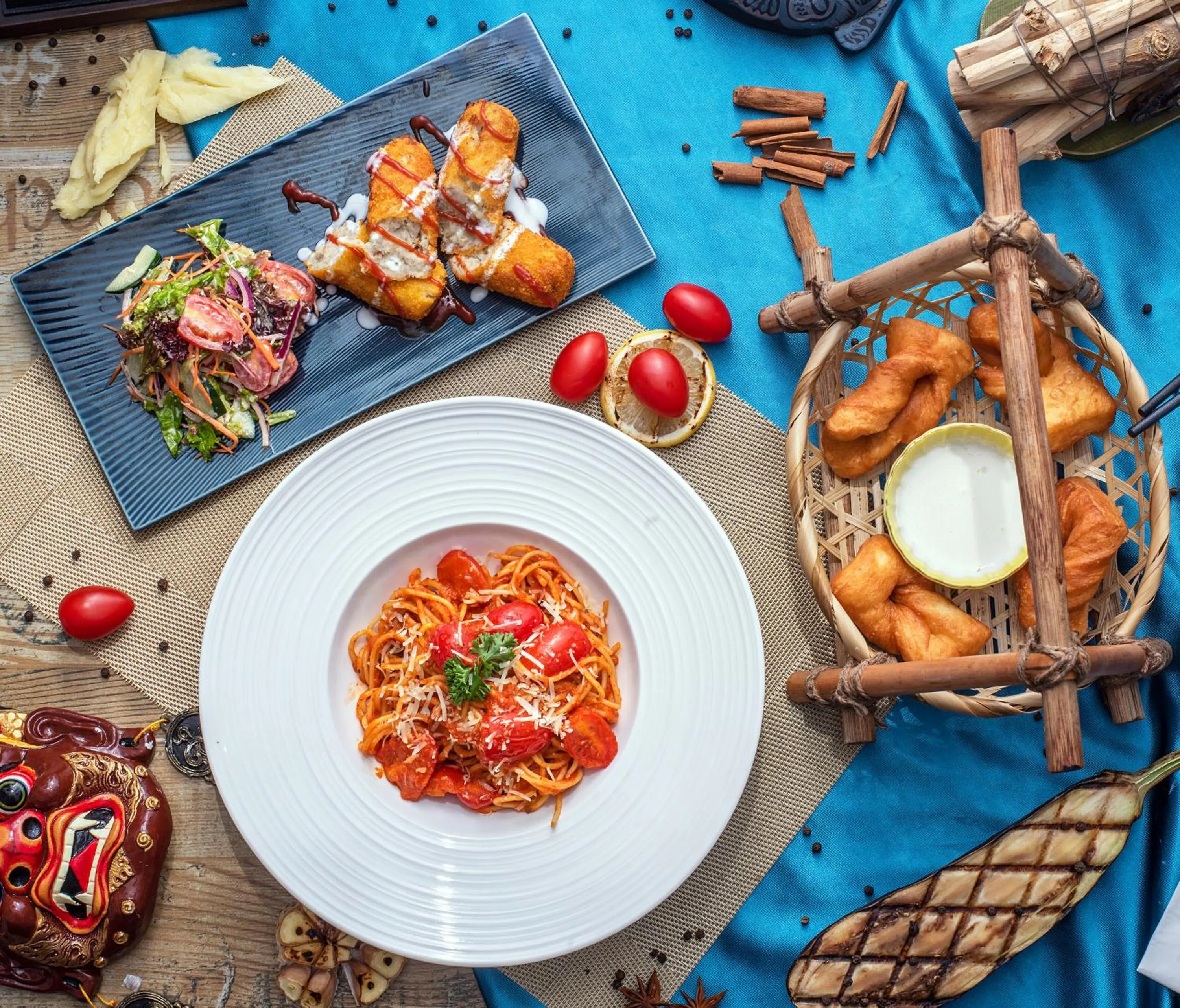 Food and drinks in Nomado Boutique Hotel