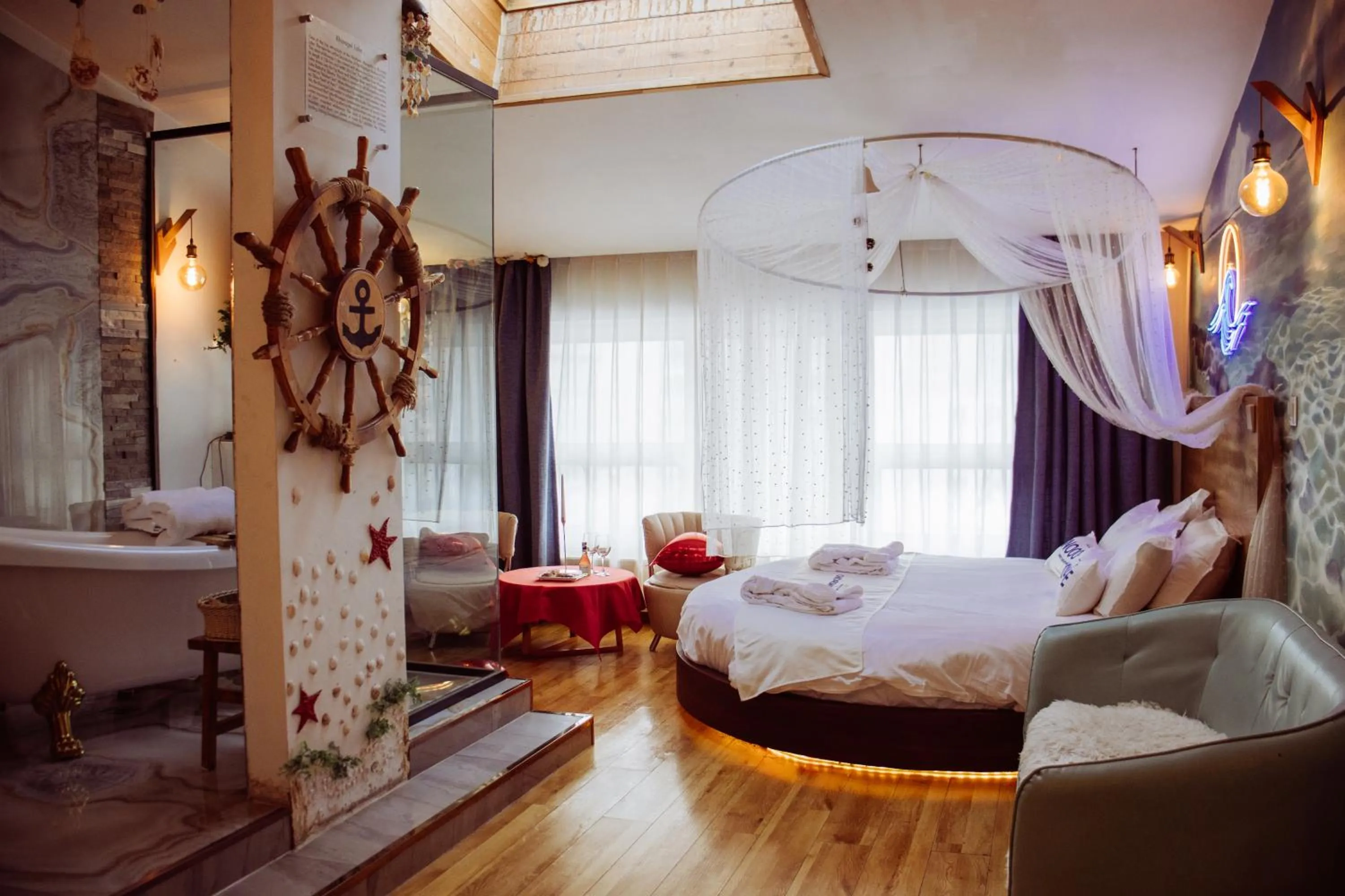 Photo of the whole room, Bed in Nomado Boutique Hotel