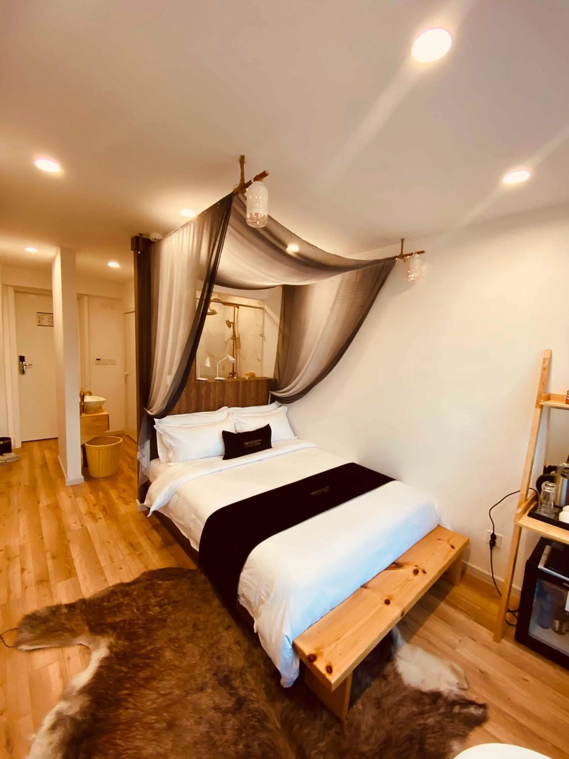 Photo of the whole room, Bed in Nomado Boutique Hotel