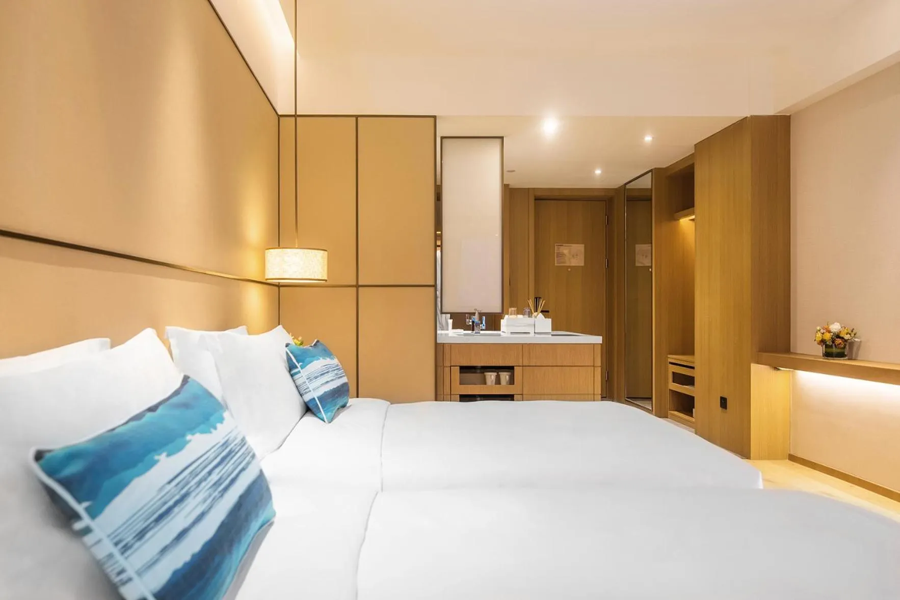 Photo of the whole room, Bed in Argyle Resort Dali Yueyun