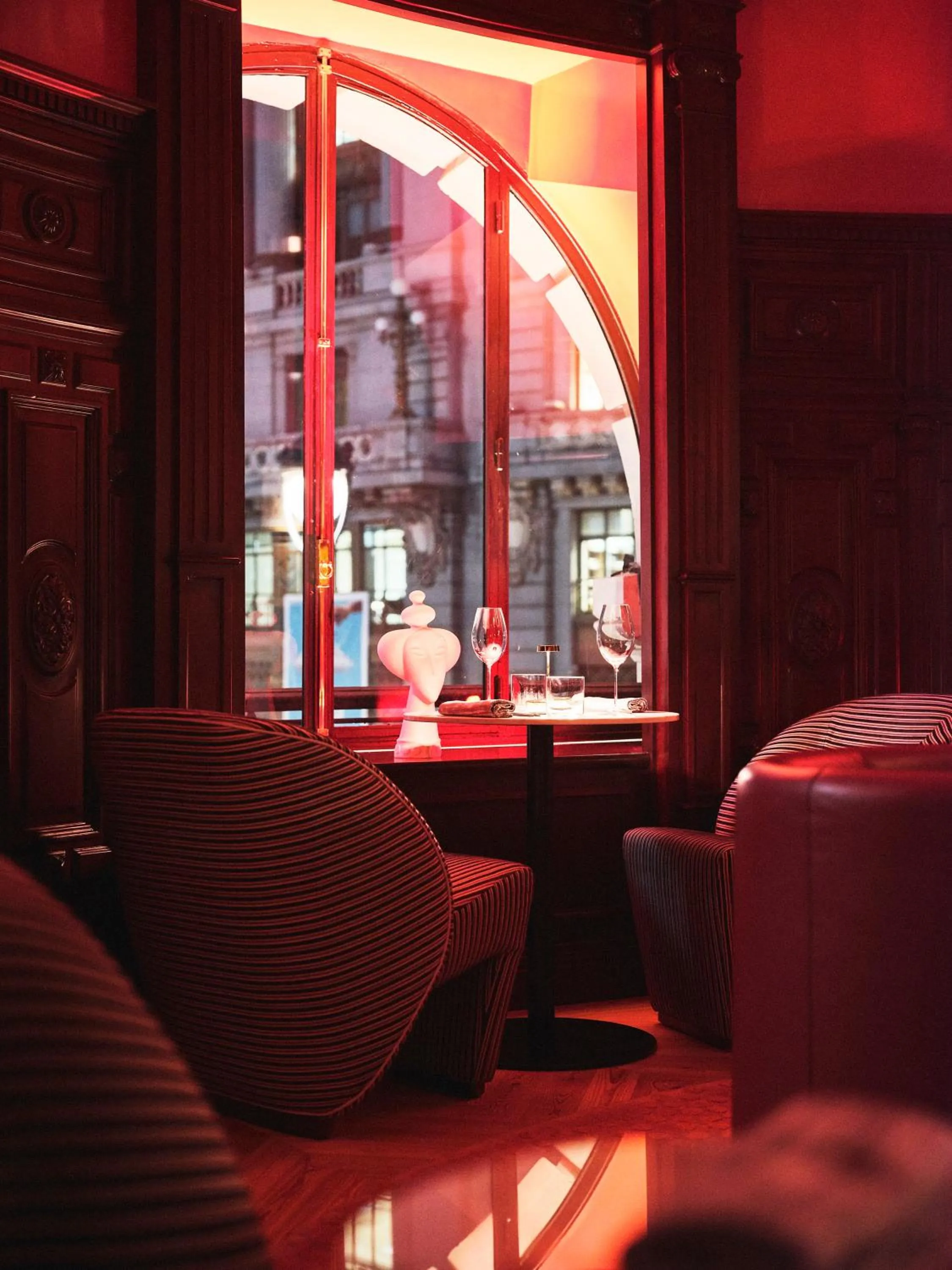 Restaurant/places to eat in Four Seasons Hotel Madrid