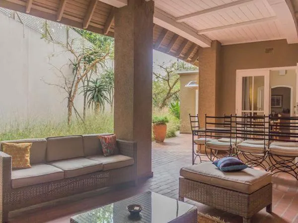 Property building in 59 on Central