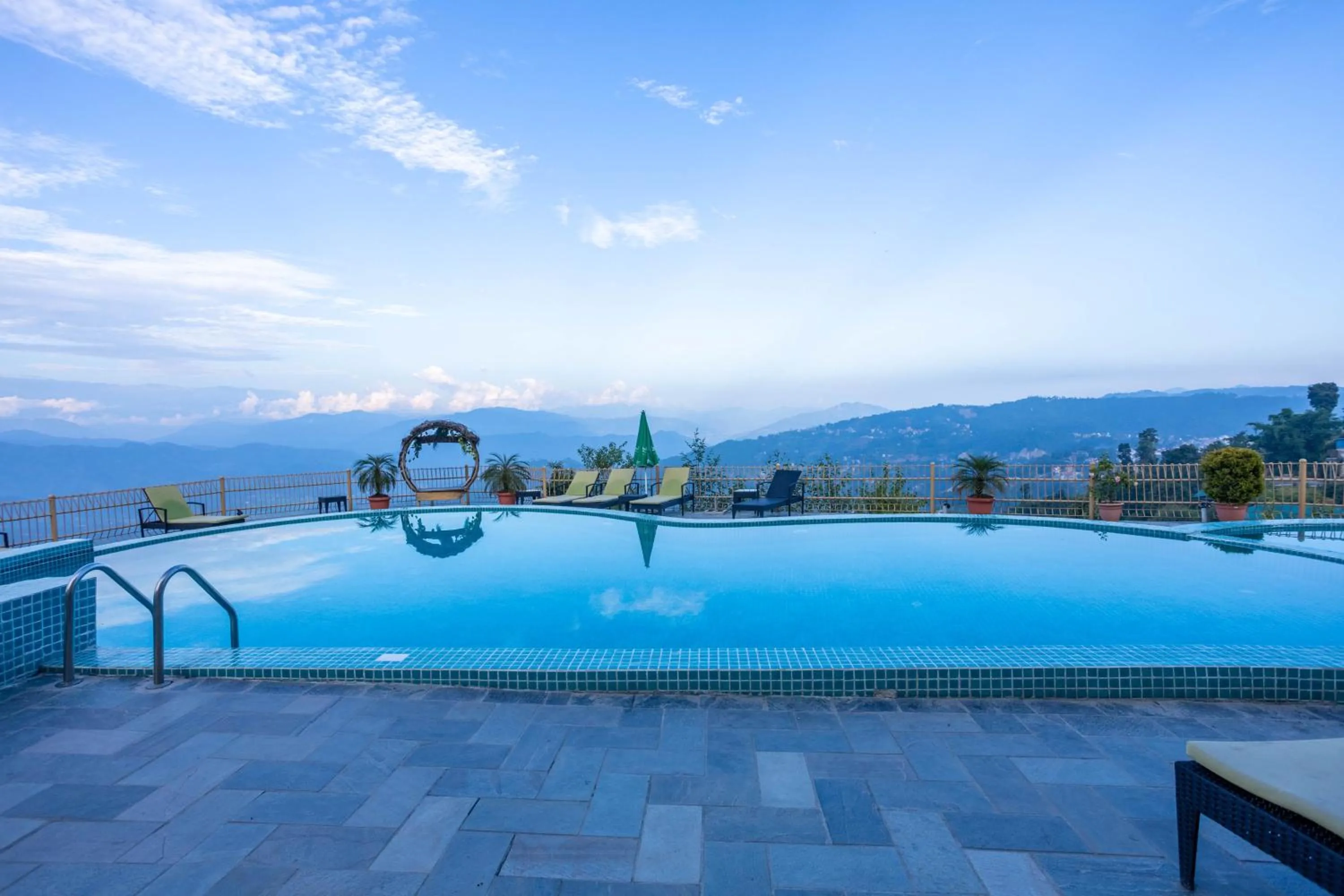 Swimming pool in Aagantuk Resort