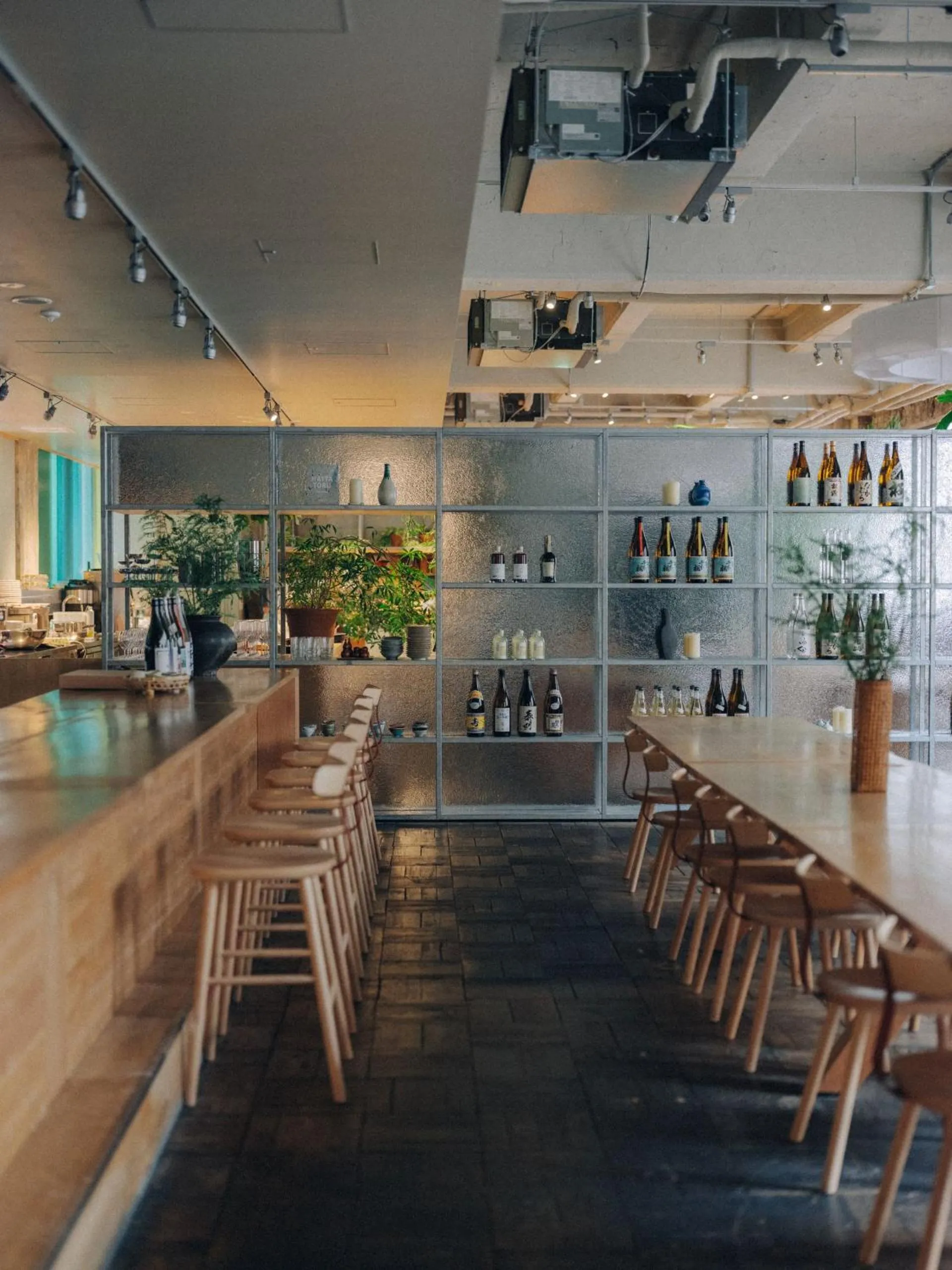 Restaurant/places to eat in Hotel K5