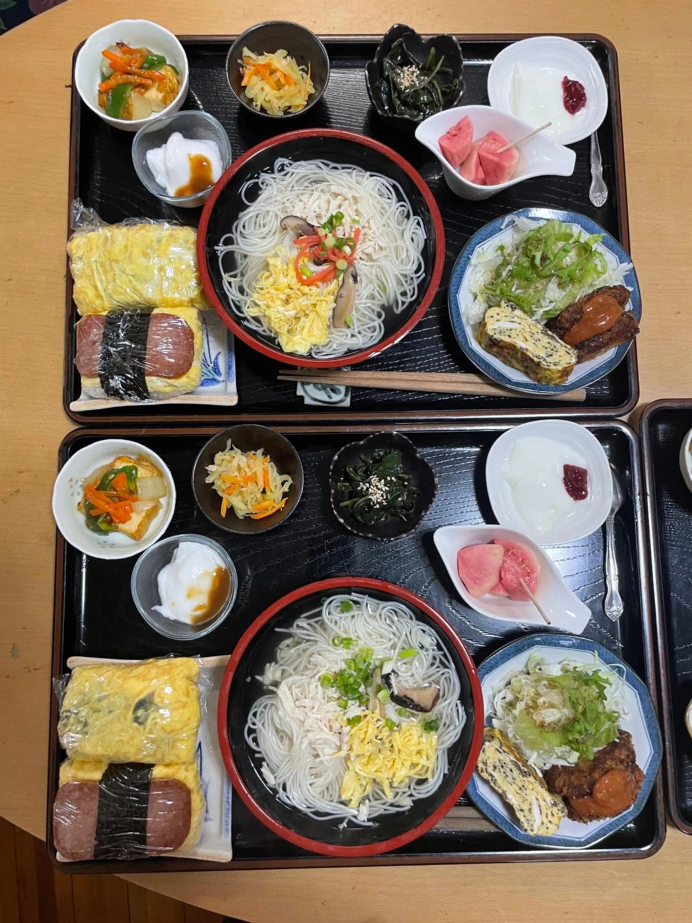 Breakfast in Kami House