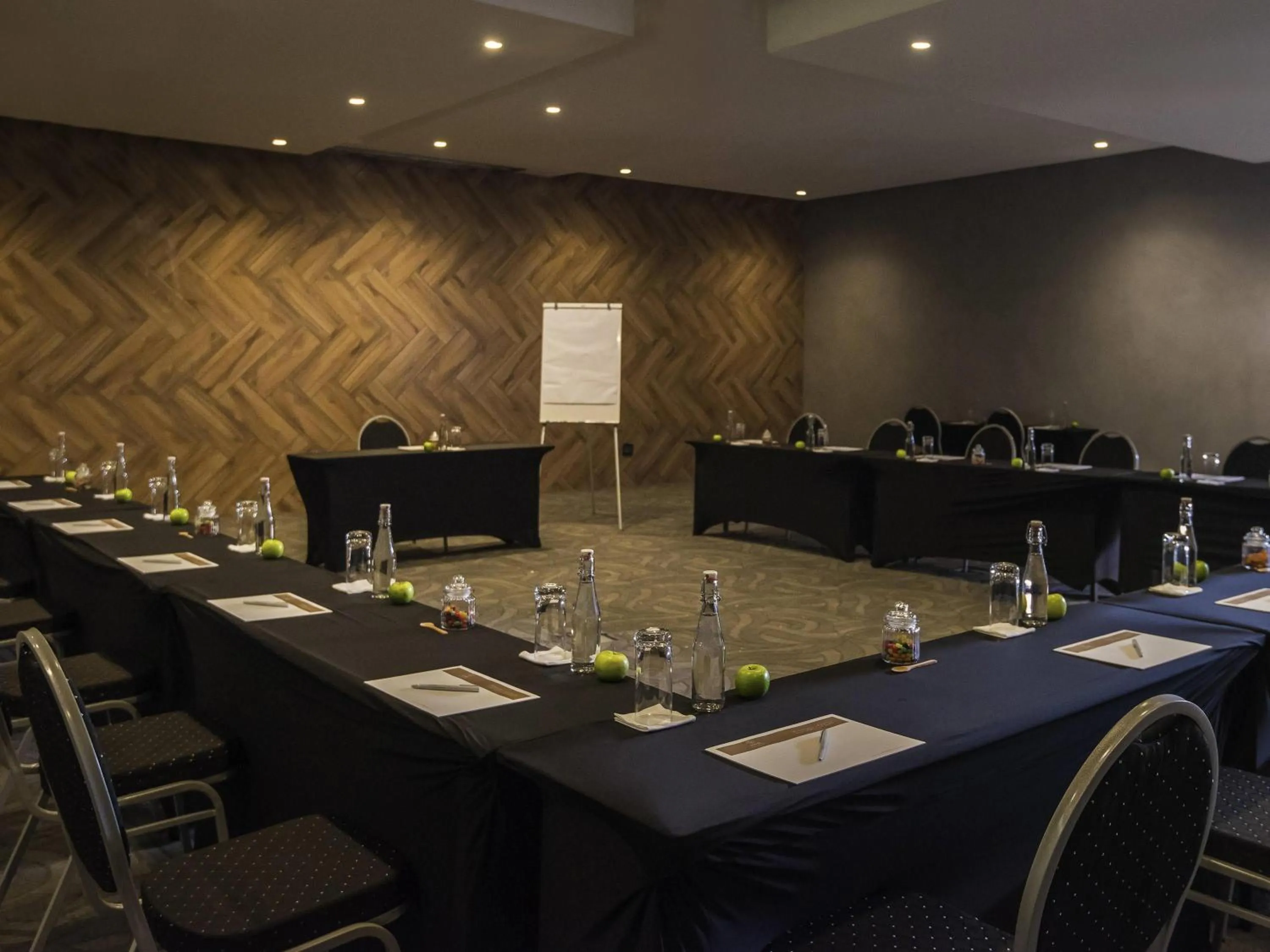 Meeting/conference room in Vivari Hotel and Spa by Mantis