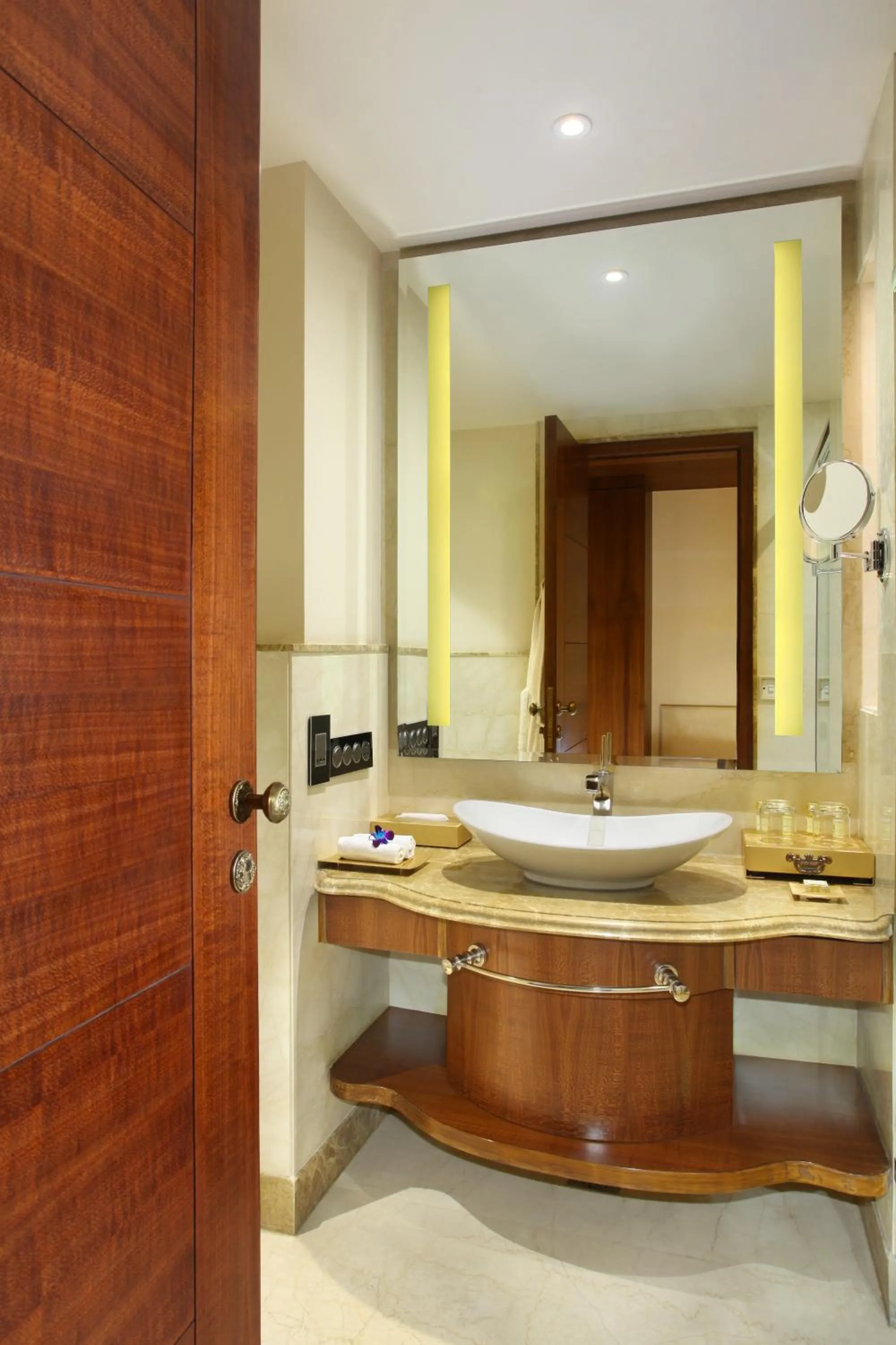 Bathroom in Seven Seas Hotel