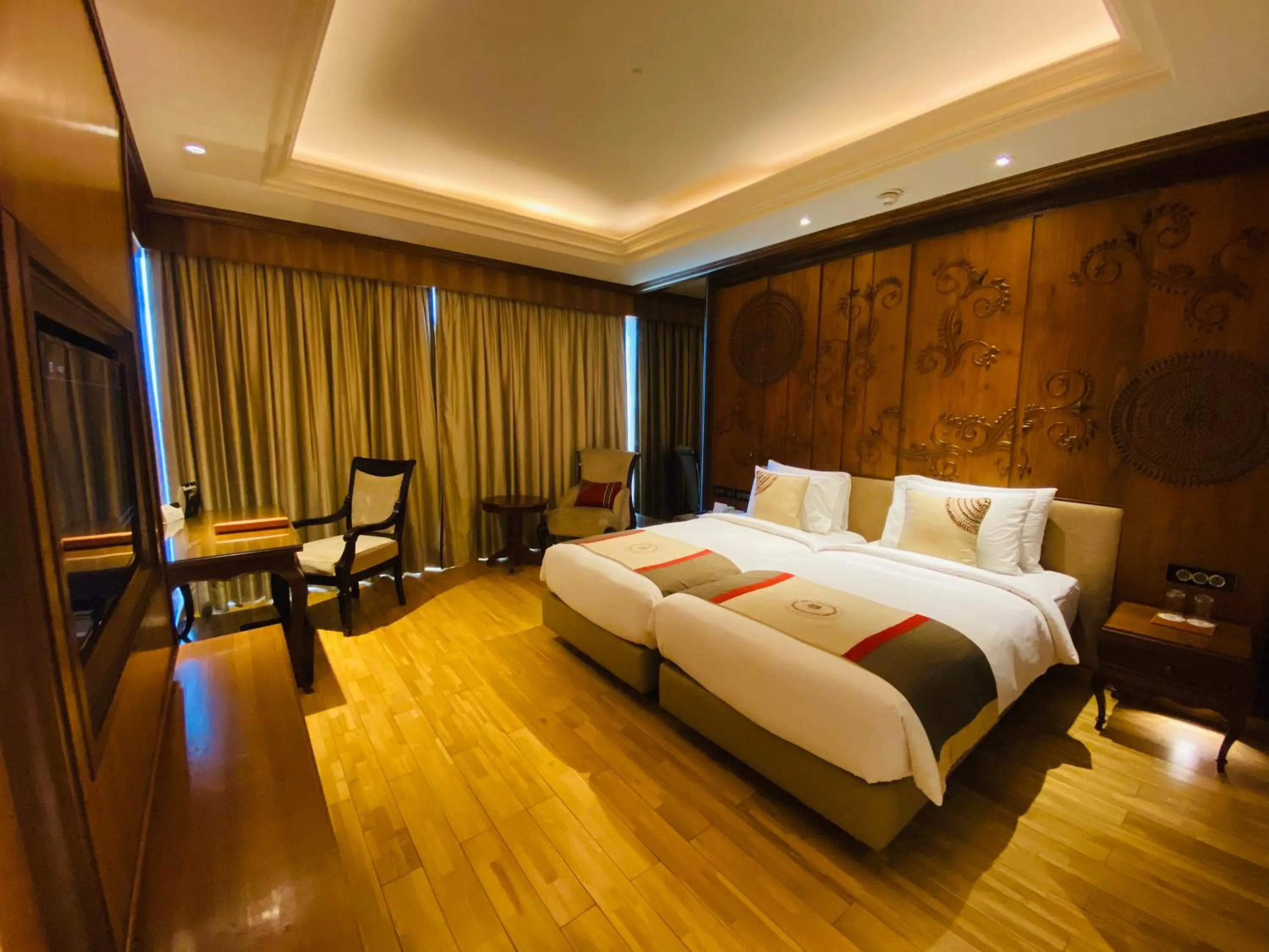 Bedroom, Bed in Seven Seas Hotel