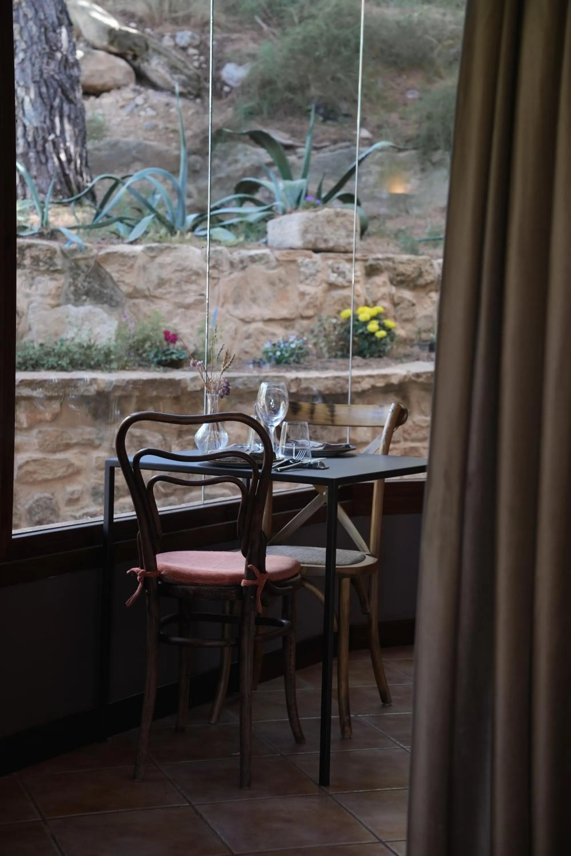 Restaurant/places to eat in Hotel Hort De Fortunyo