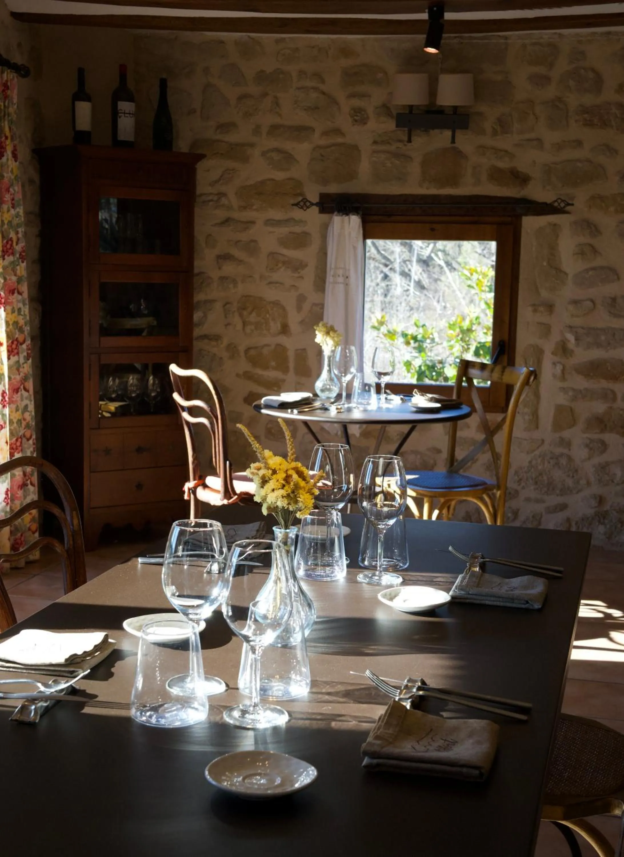 Property building in Hotel Hort De Fortunyo