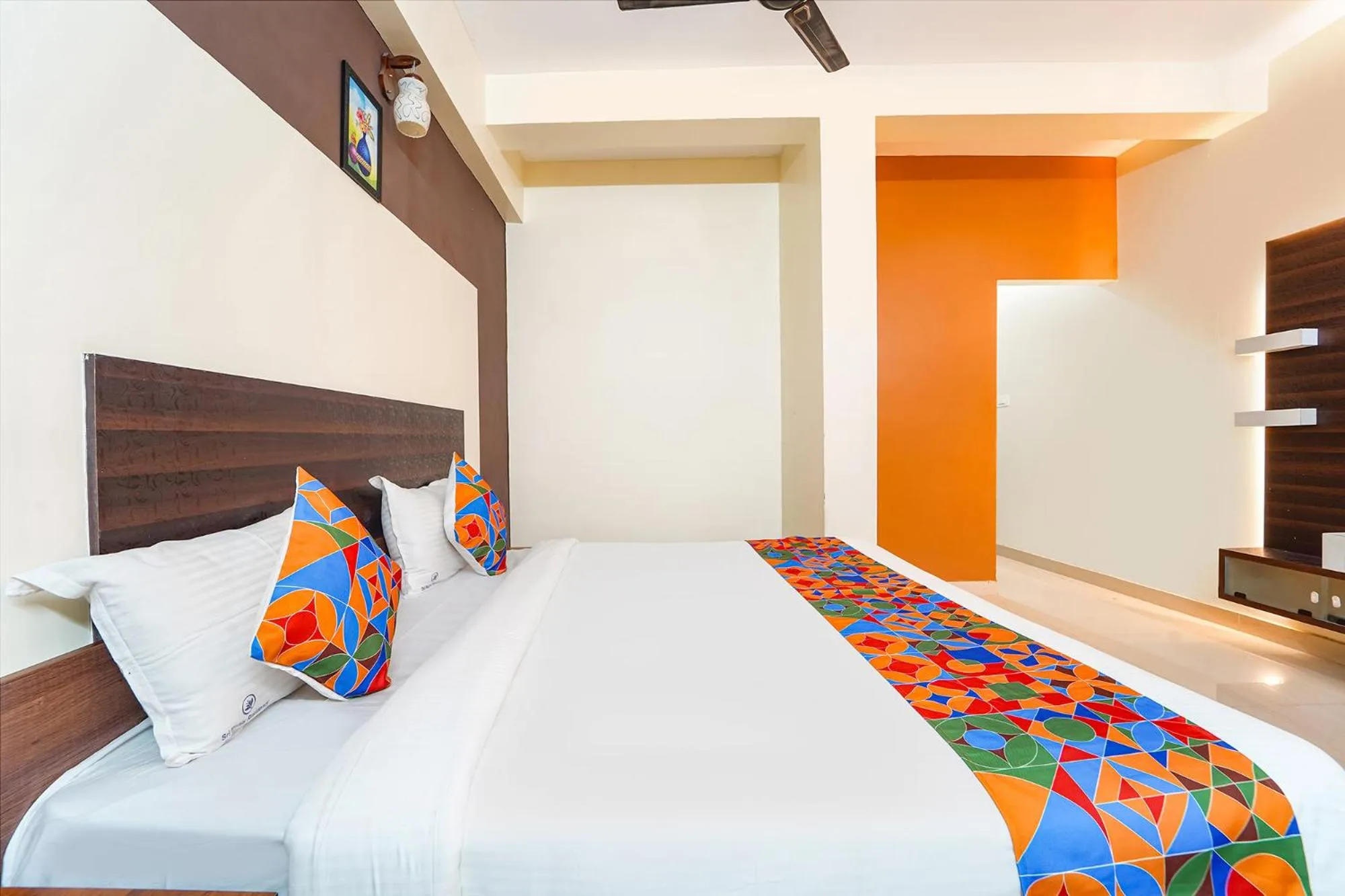 Bed in Itsy Hotels Sri Mani'S Residency, Coimbatore Airport