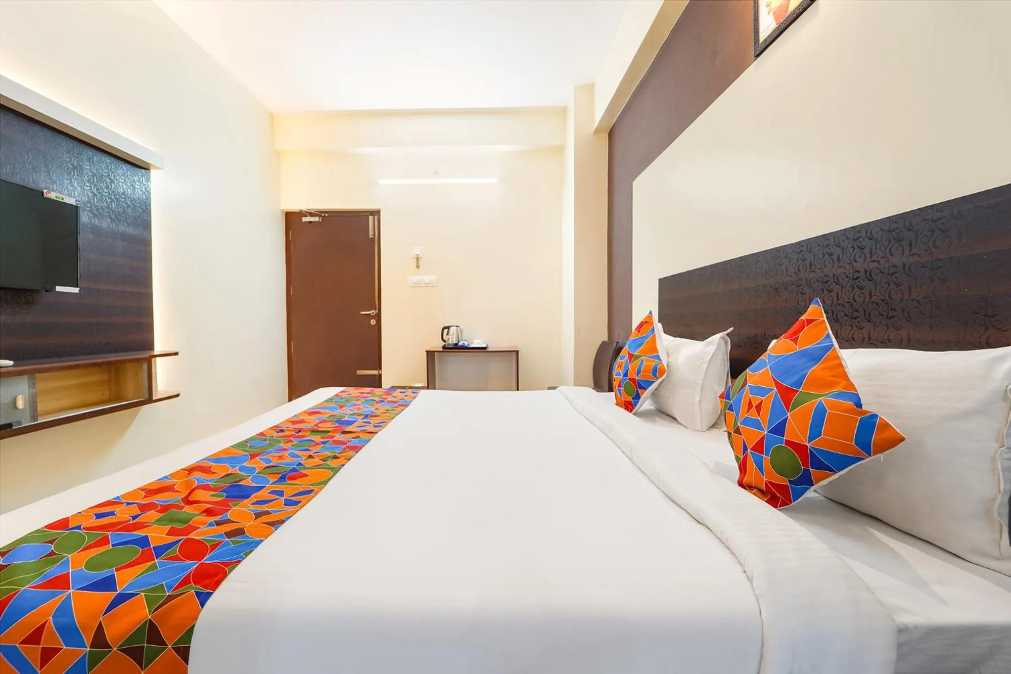 Bed in Itsy Hotels Sri Mani'S Residency, Coimbatore Airport