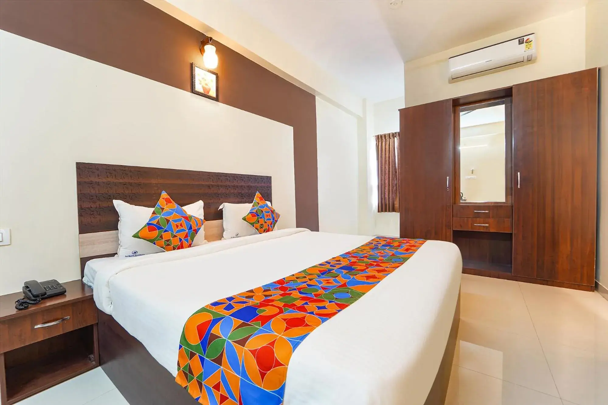 Superior Double Room in Itsy Hotels Sri Mani'S Residency, Coimbatore Airport Superior Double Room in Itsy Hotels Sri Mani'S Residency, Coimbatore Airport