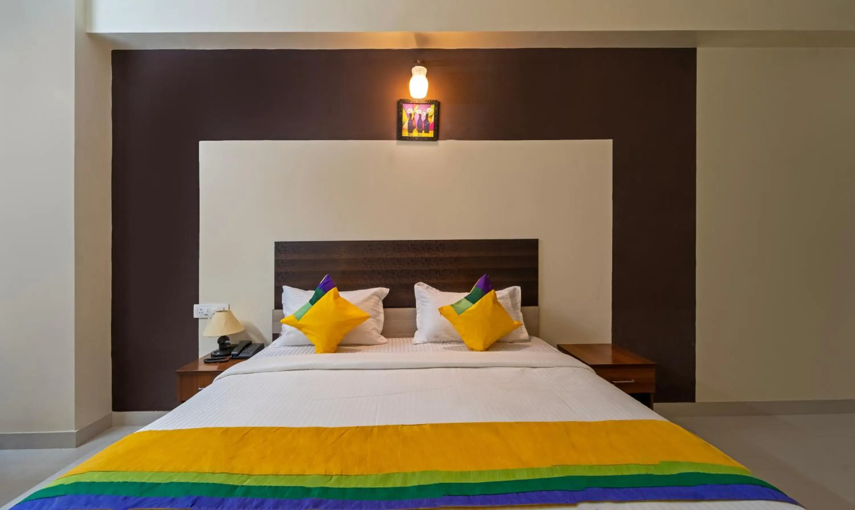 Deluxe Double Room - single occupancy in Itsy Hotels Sri Mani'S Residency, Coimbatore Airport Deluxe Double Room - single occupancy in Itsy Hotels Sri Mani'S Residency, Coimbatore Airport