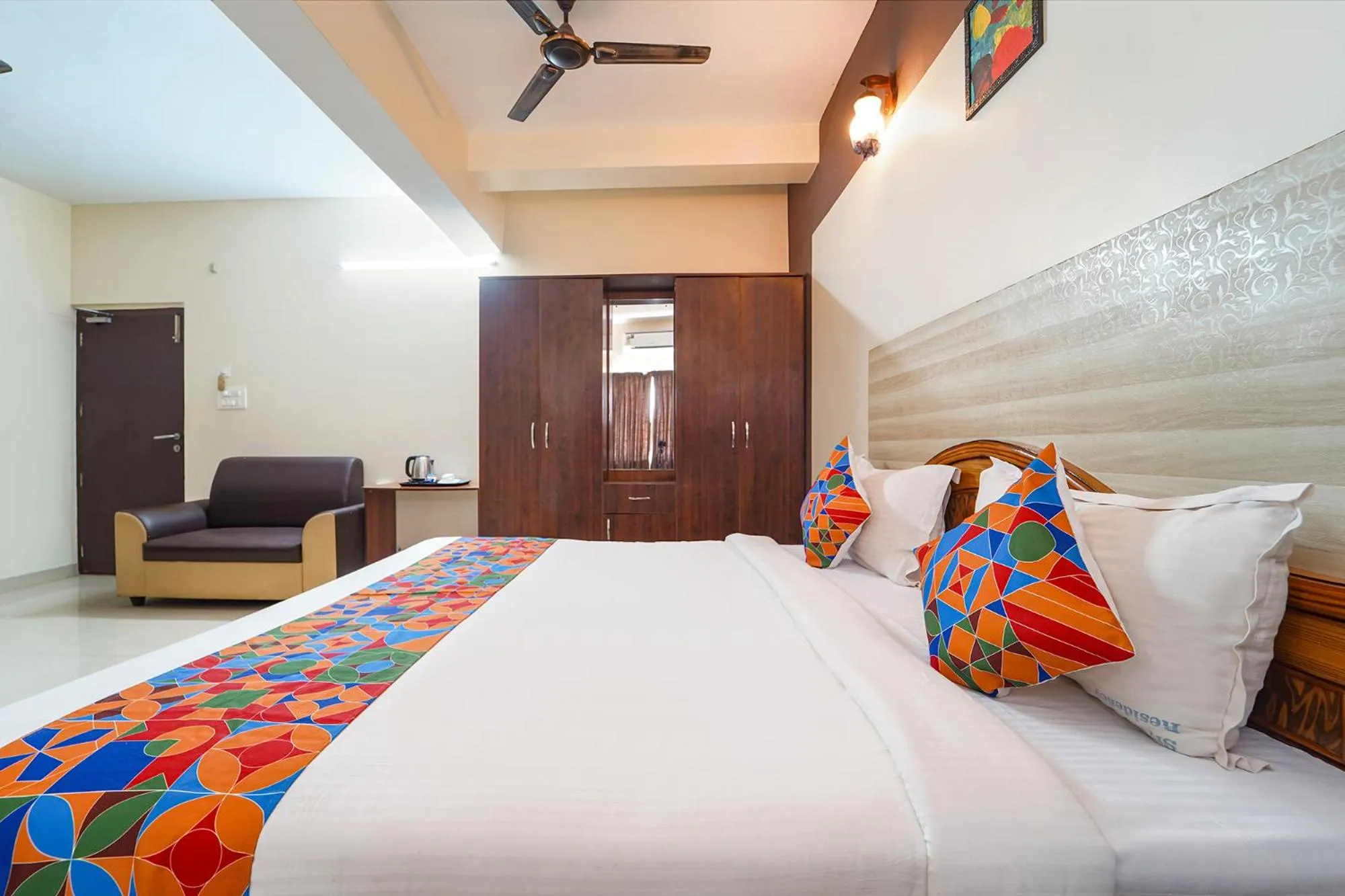 Bed in Itsy Hotels Sri Mani'S Residency, Coimbatore Airport