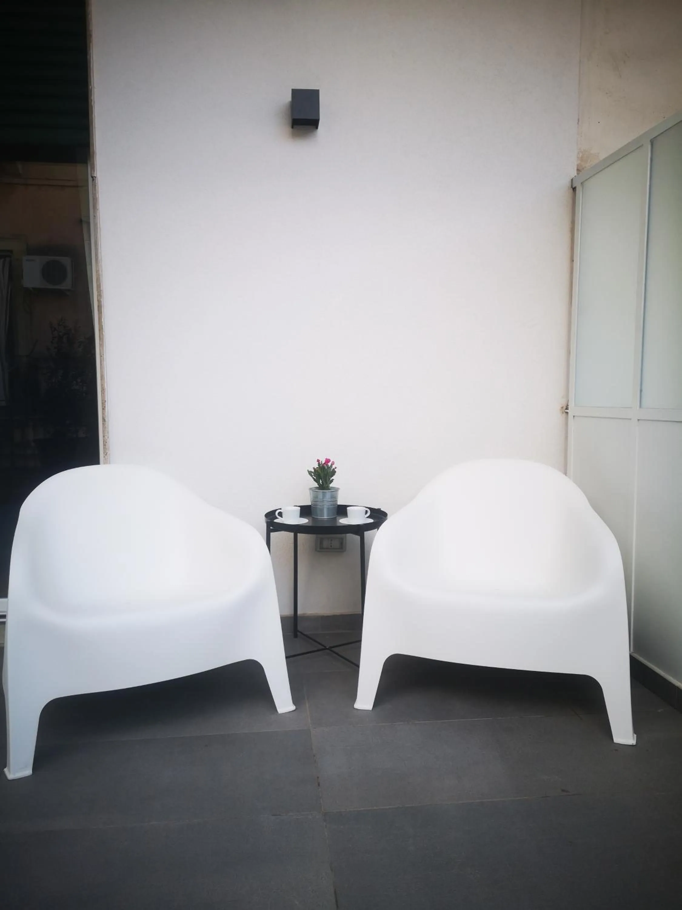 Balcony/Terrace, Bed in ARMISI B&B