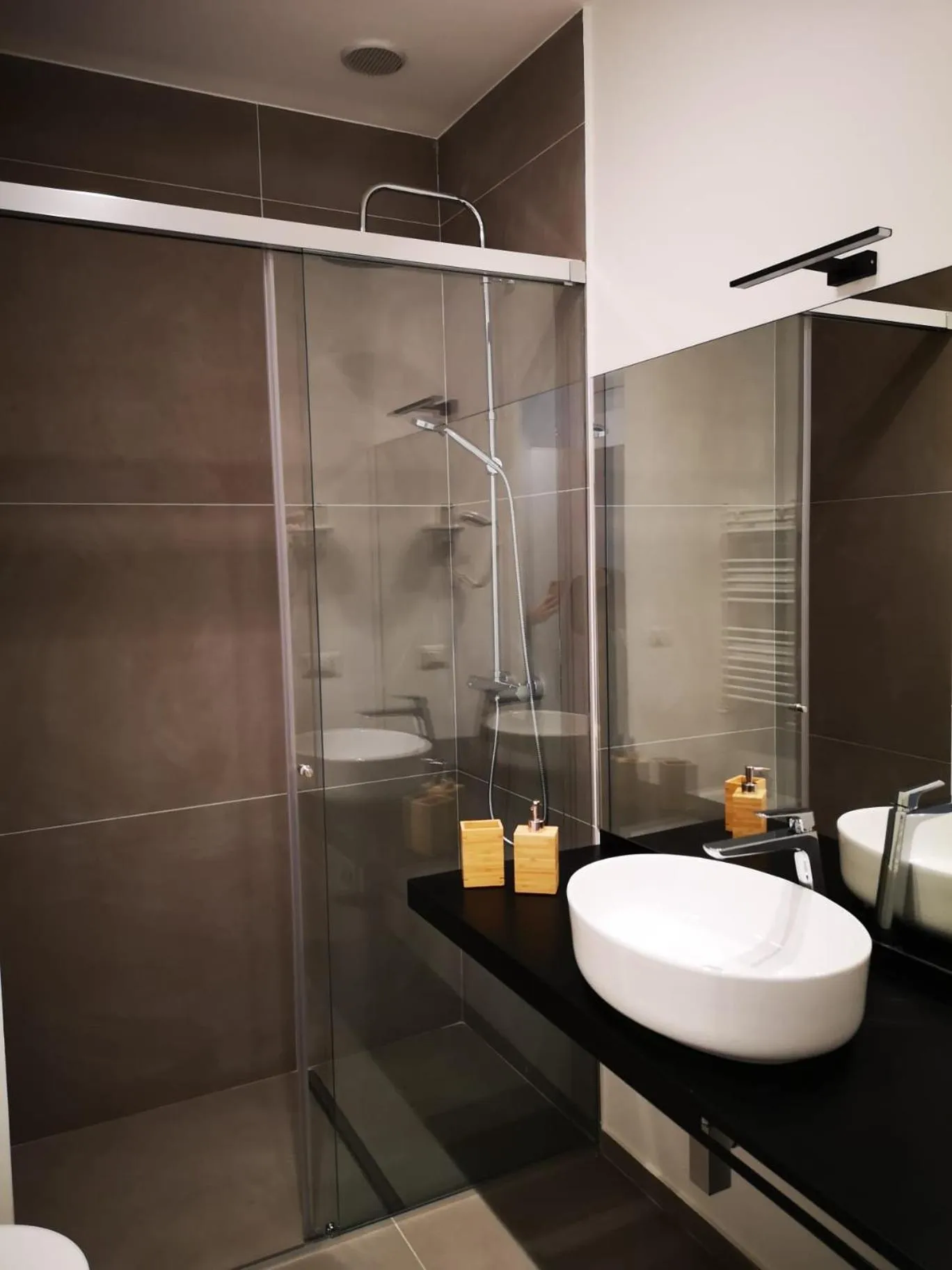 Shower in ARMISI B&B