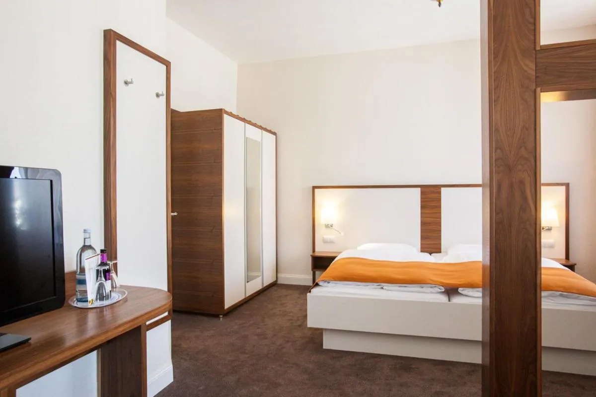 Bedroom, Bed in Hotel Villa Auguste Viktoria