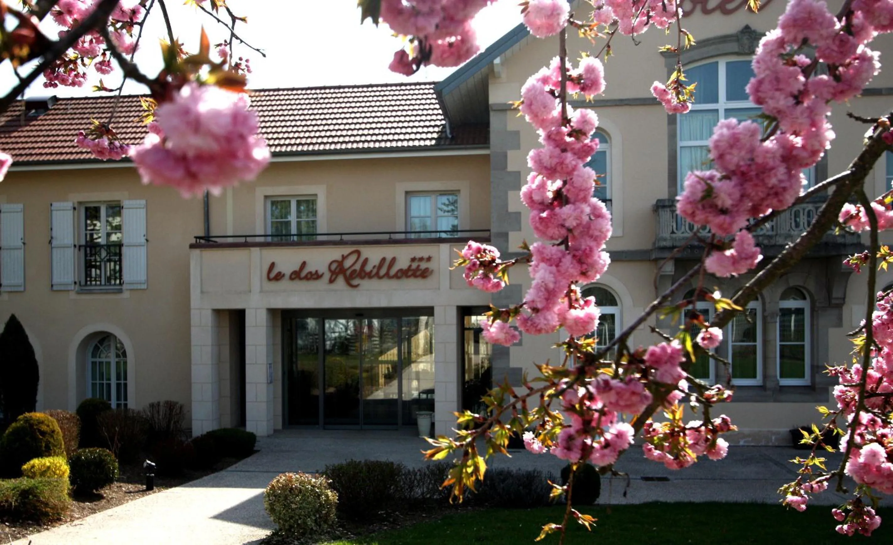 Facade/entrance in Le Clos Rebillotte
