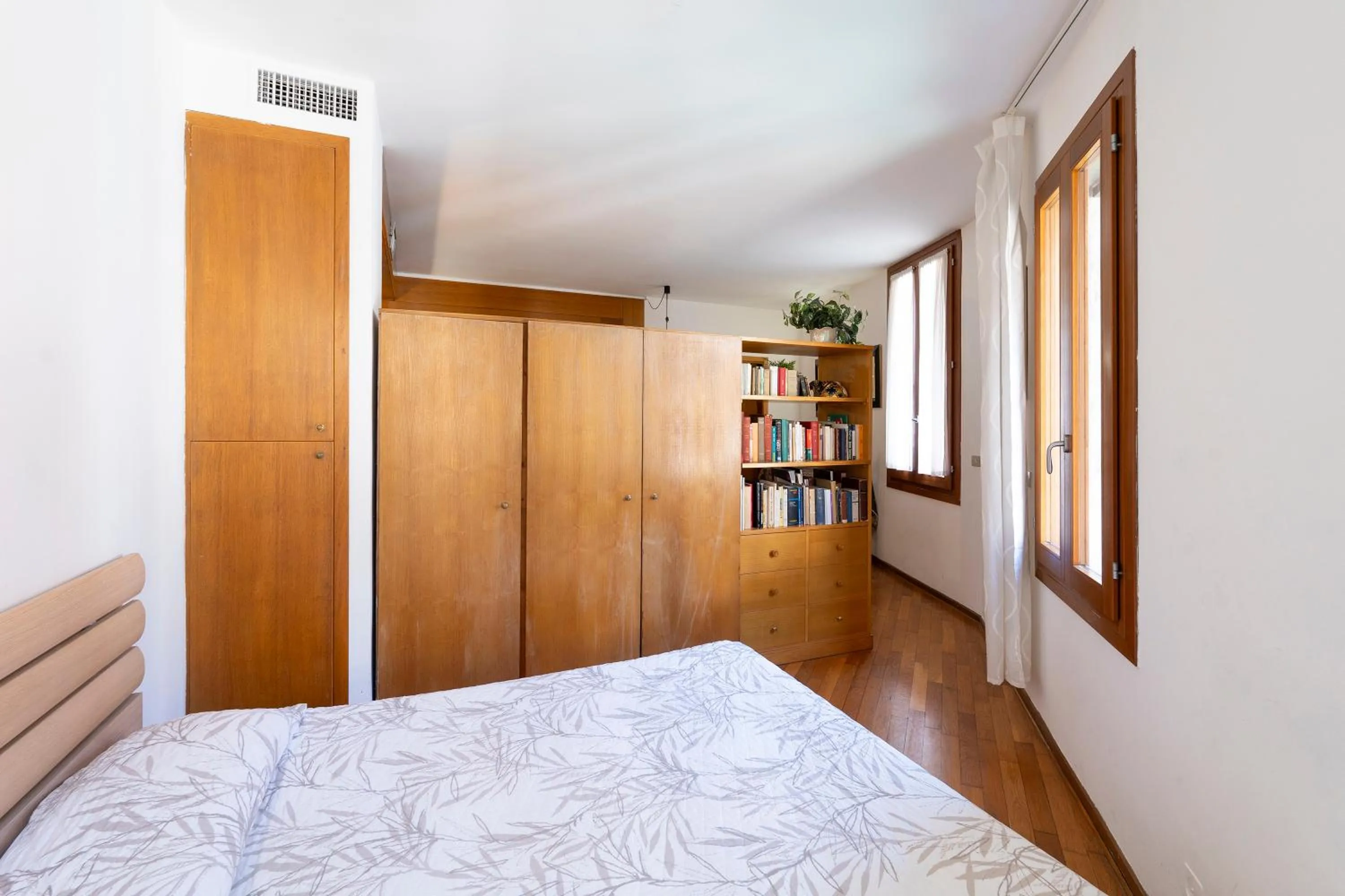 Bedroom, Bed in Anzolo Palace - Rooms & Apartments