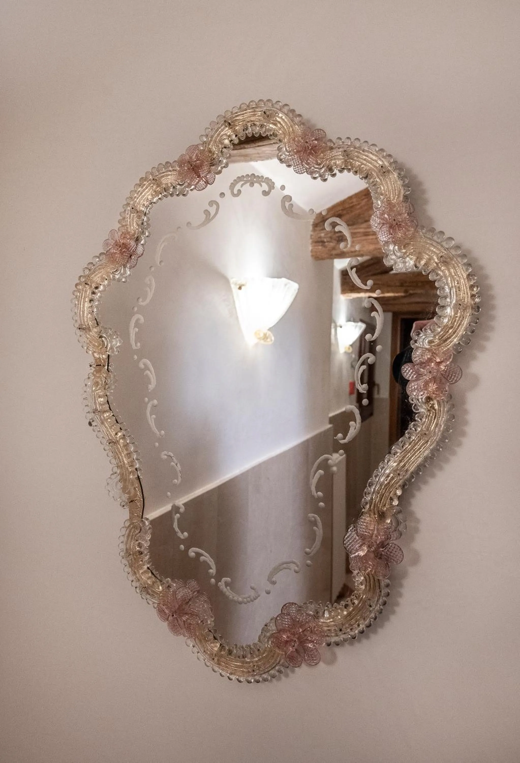 Decorative detail in Anzolo Palace - Rooms & Apartments