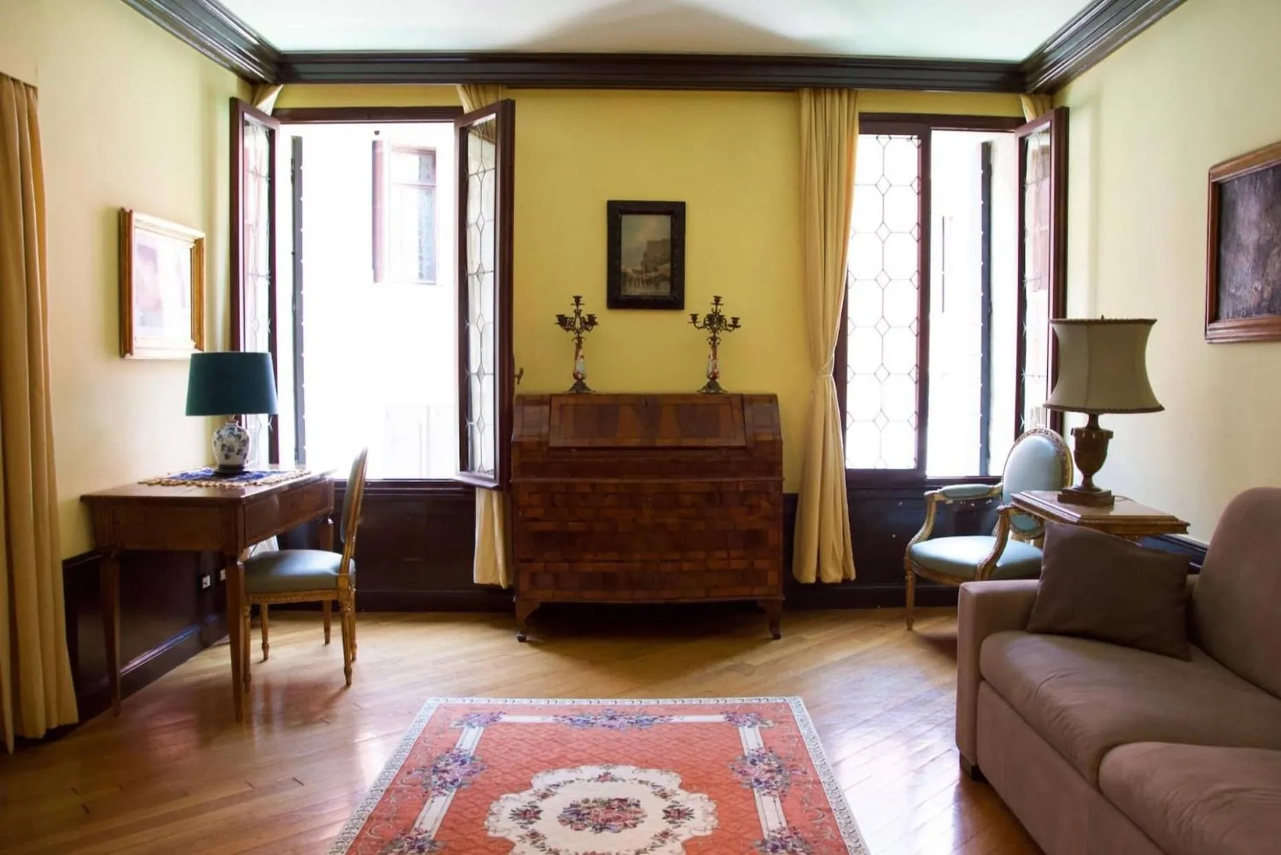 Living room in Anzolo Palace - Rooms & Apartments