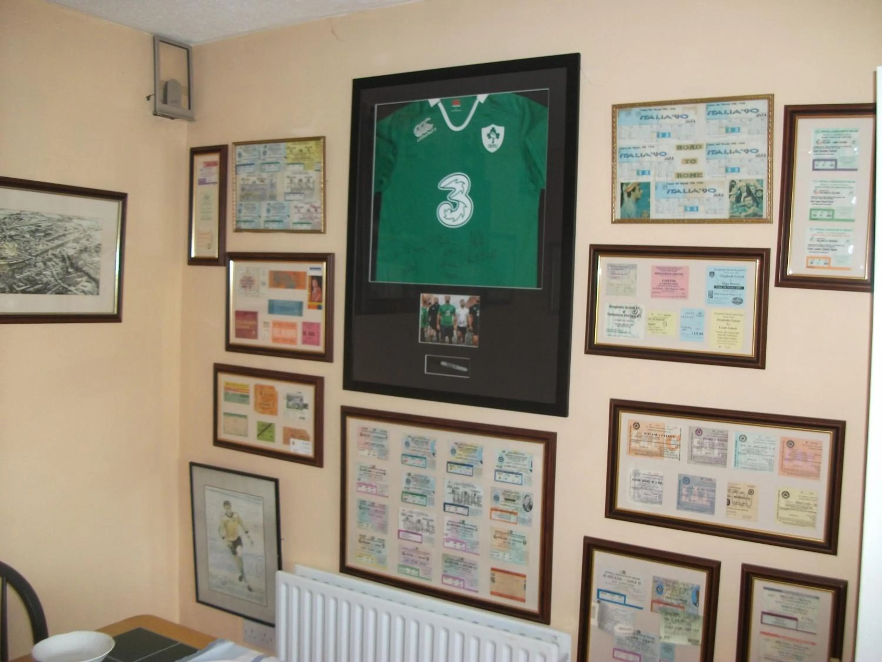 Breakfast in Aaron Vale B&B