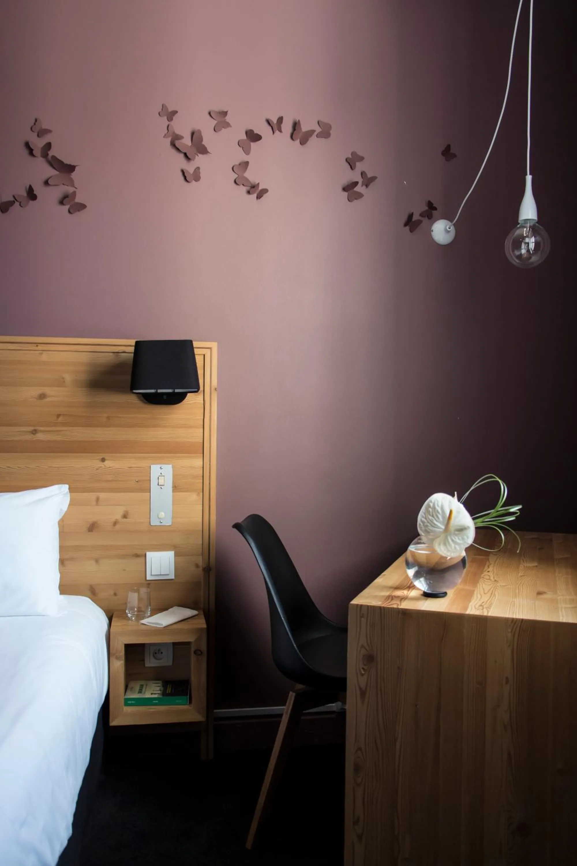 Bedroom, Bed in Mon Hotel à Gap