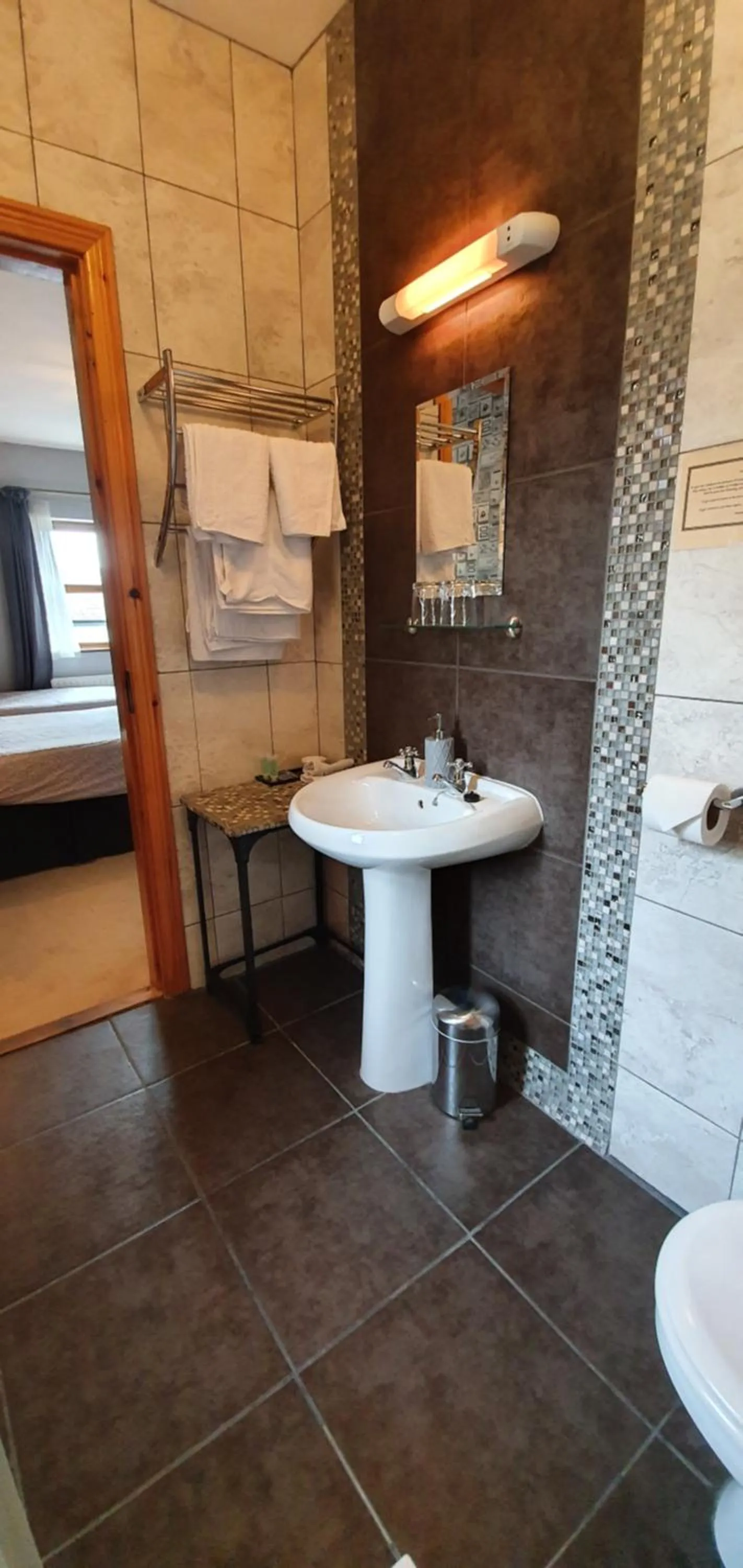 Church View House F56H977