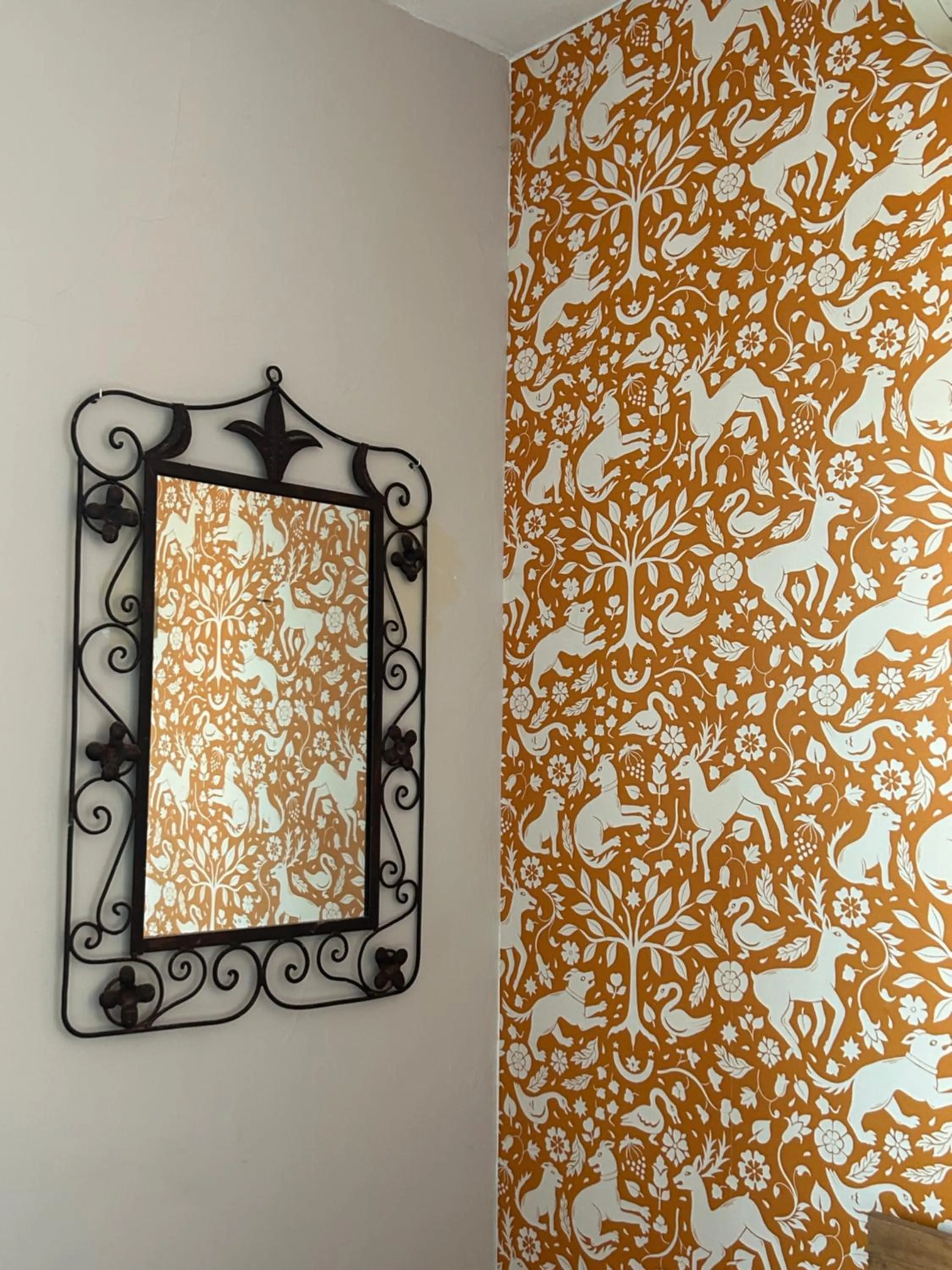 Decorative detail in Hôtel L'Escale Au Soleil