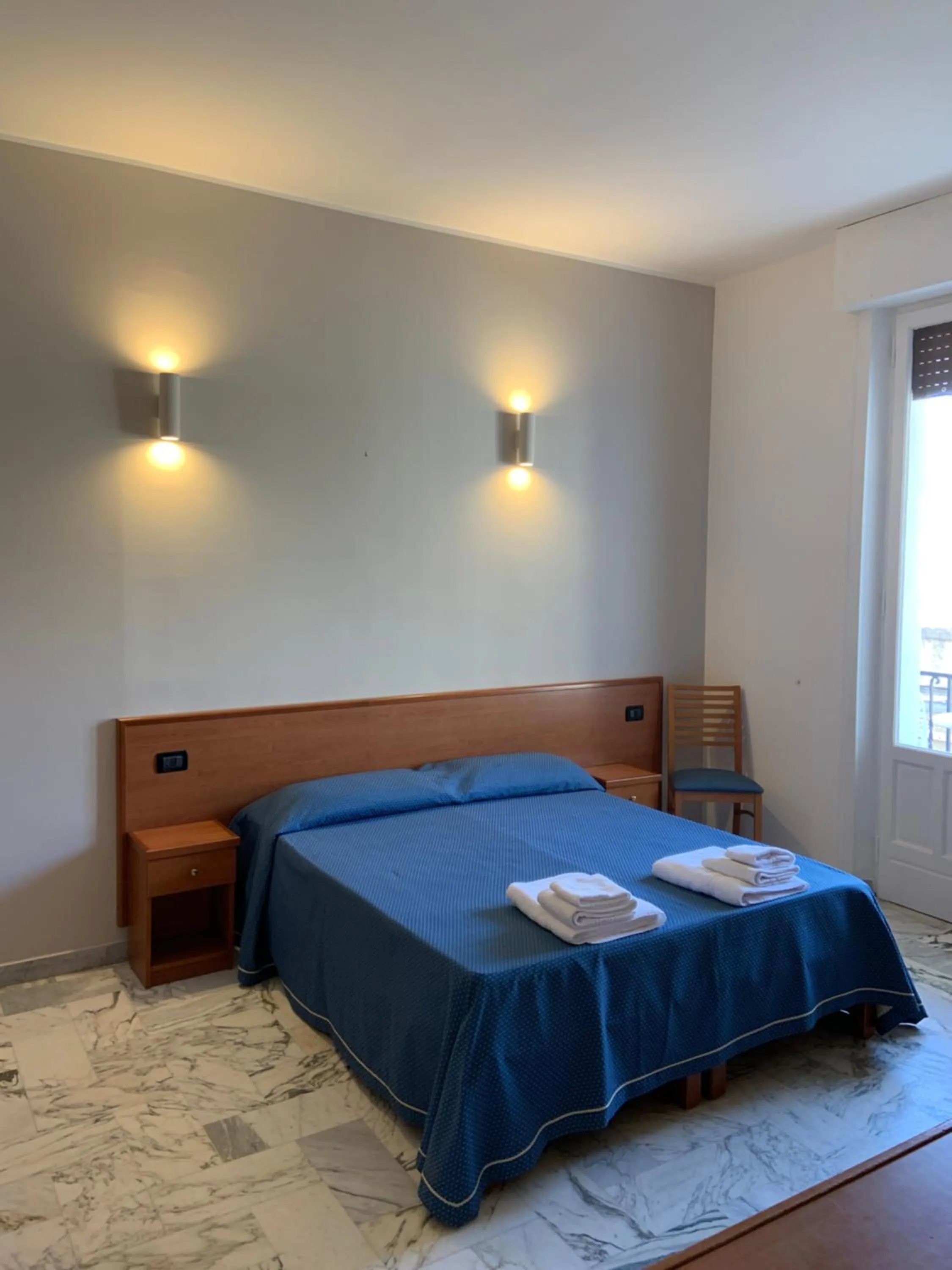 Bedroom, Bed in Hotel Lungomare