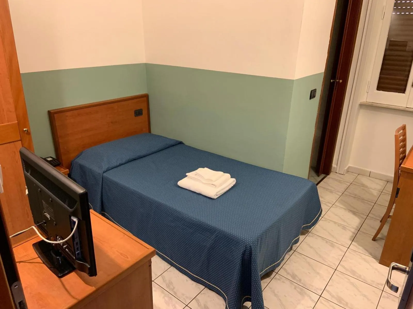 Bed in Hotel Lungomare