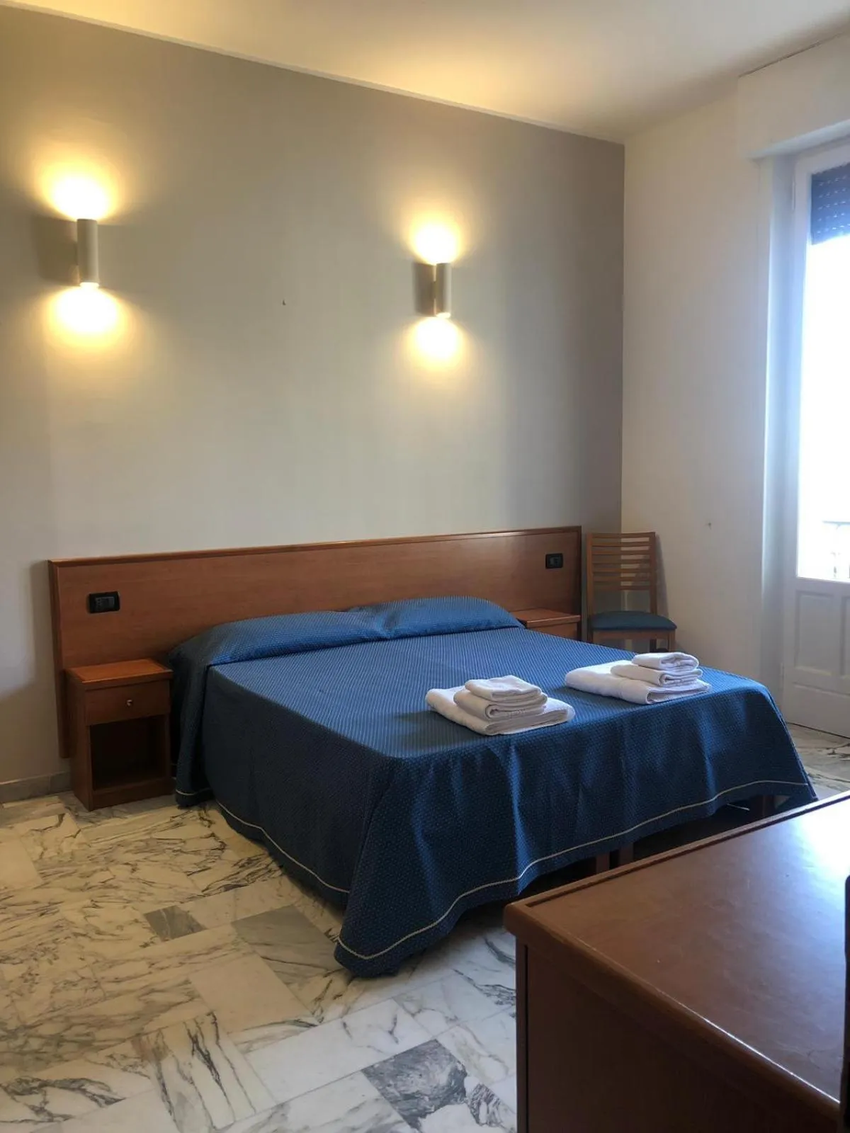 Bedroom, Bed in Hotel Lungomare