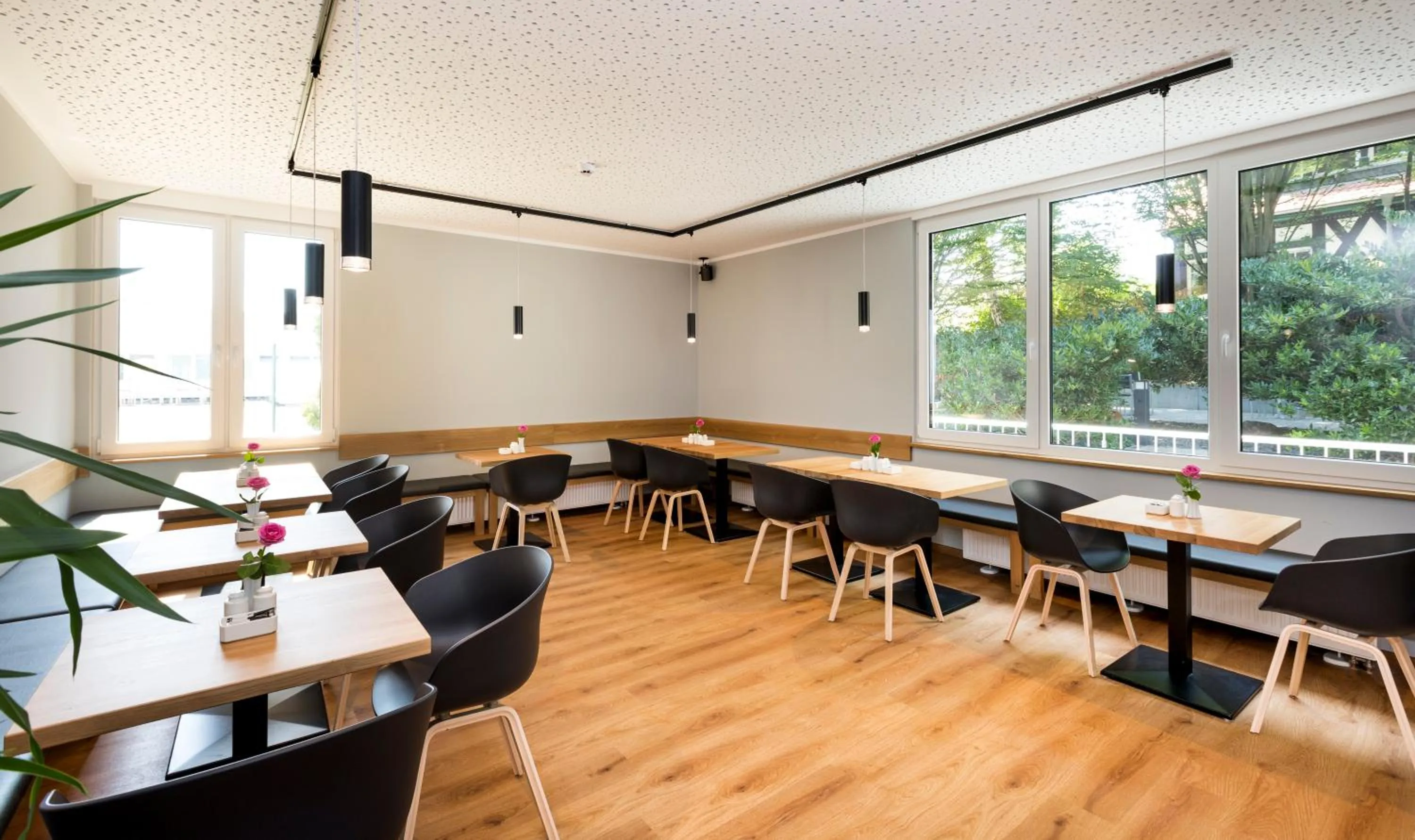 Restaurant/places to eat in mk monteurzimmer eschborn