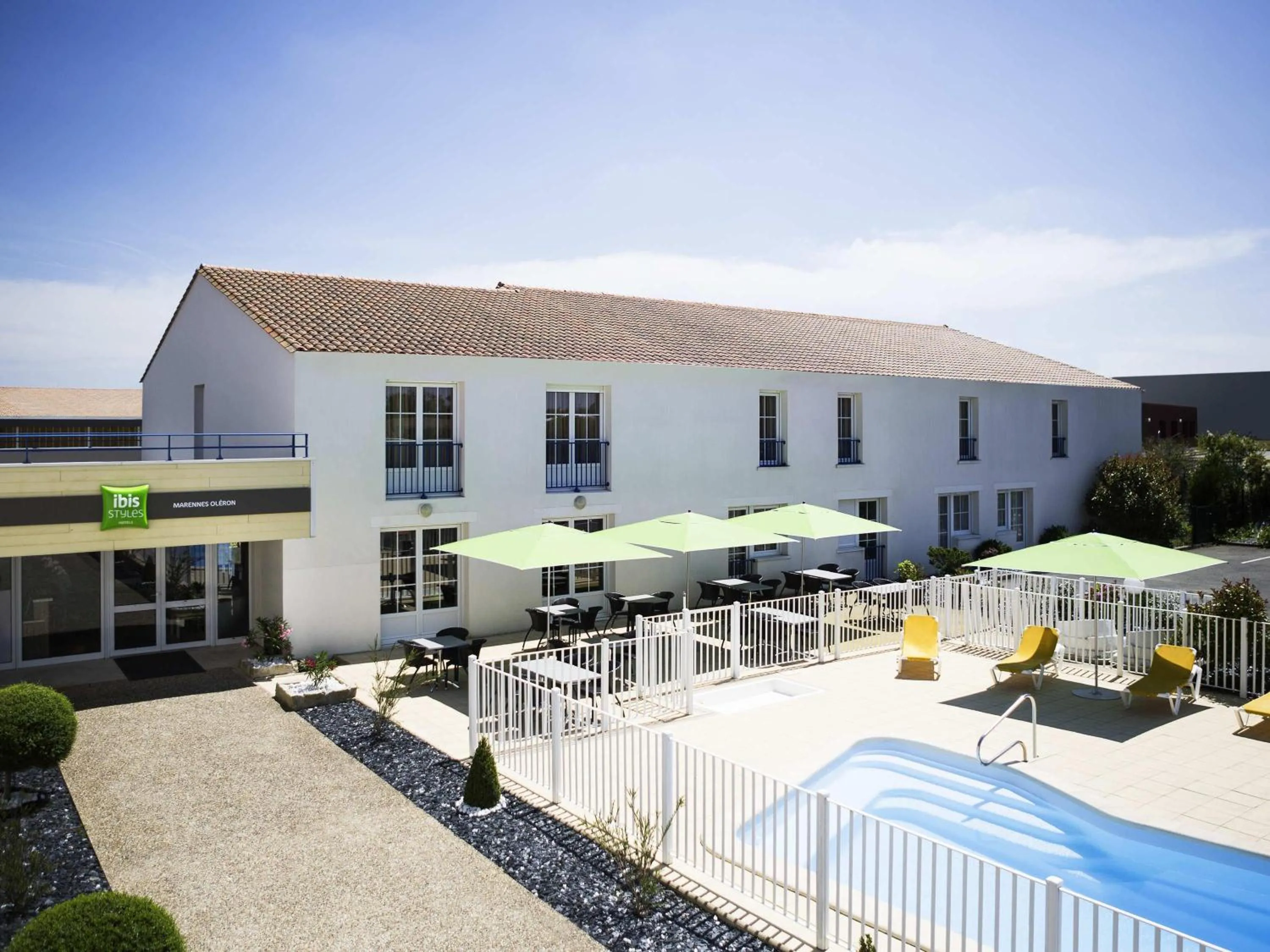 Property building in ibis Styles Marennes d'Oléron