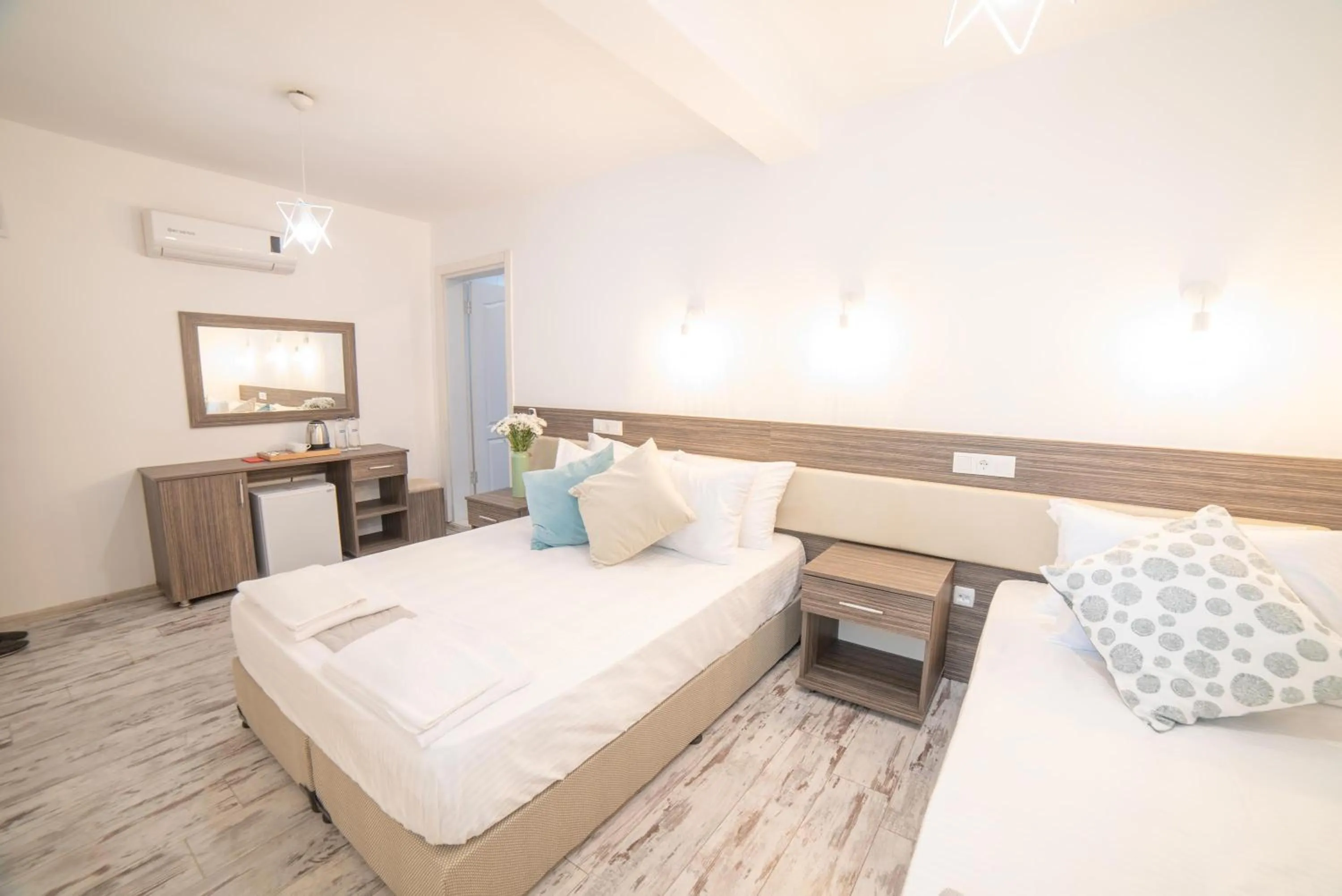 Photo of the whole room in Madda Hotel