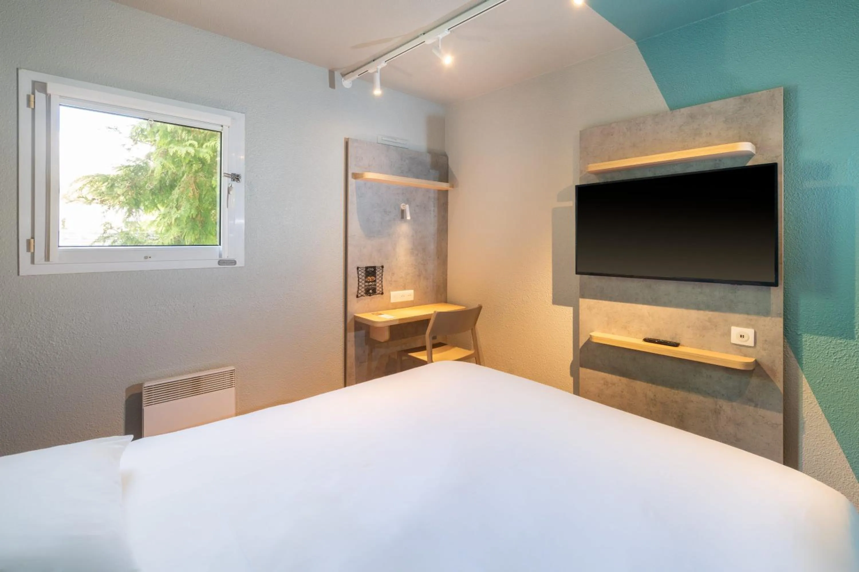 Bed in ibis budget Nantes Sainte Luce - Hôtel Rénové