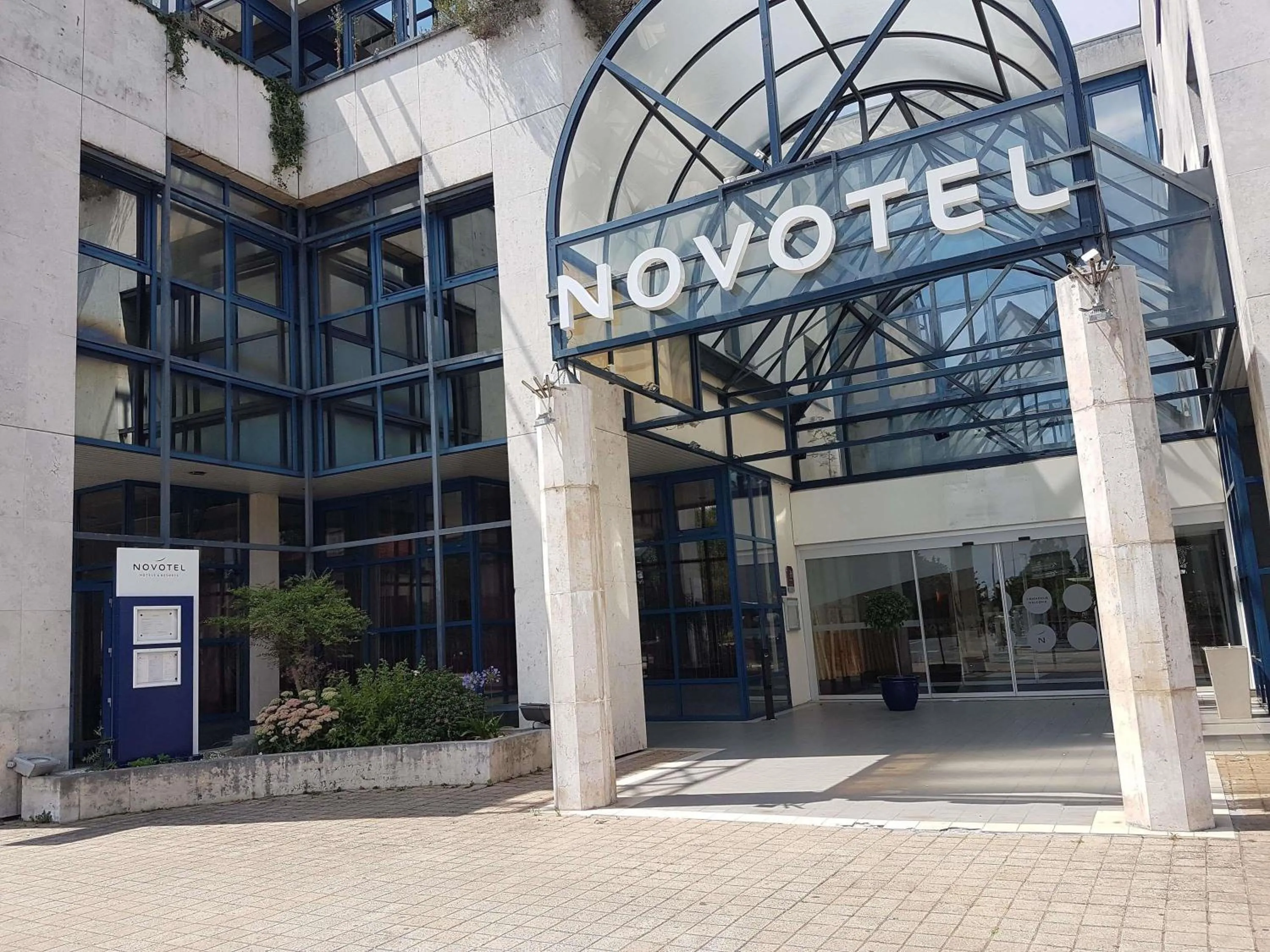 Property building in Novotel Blois Centre Val De Loire