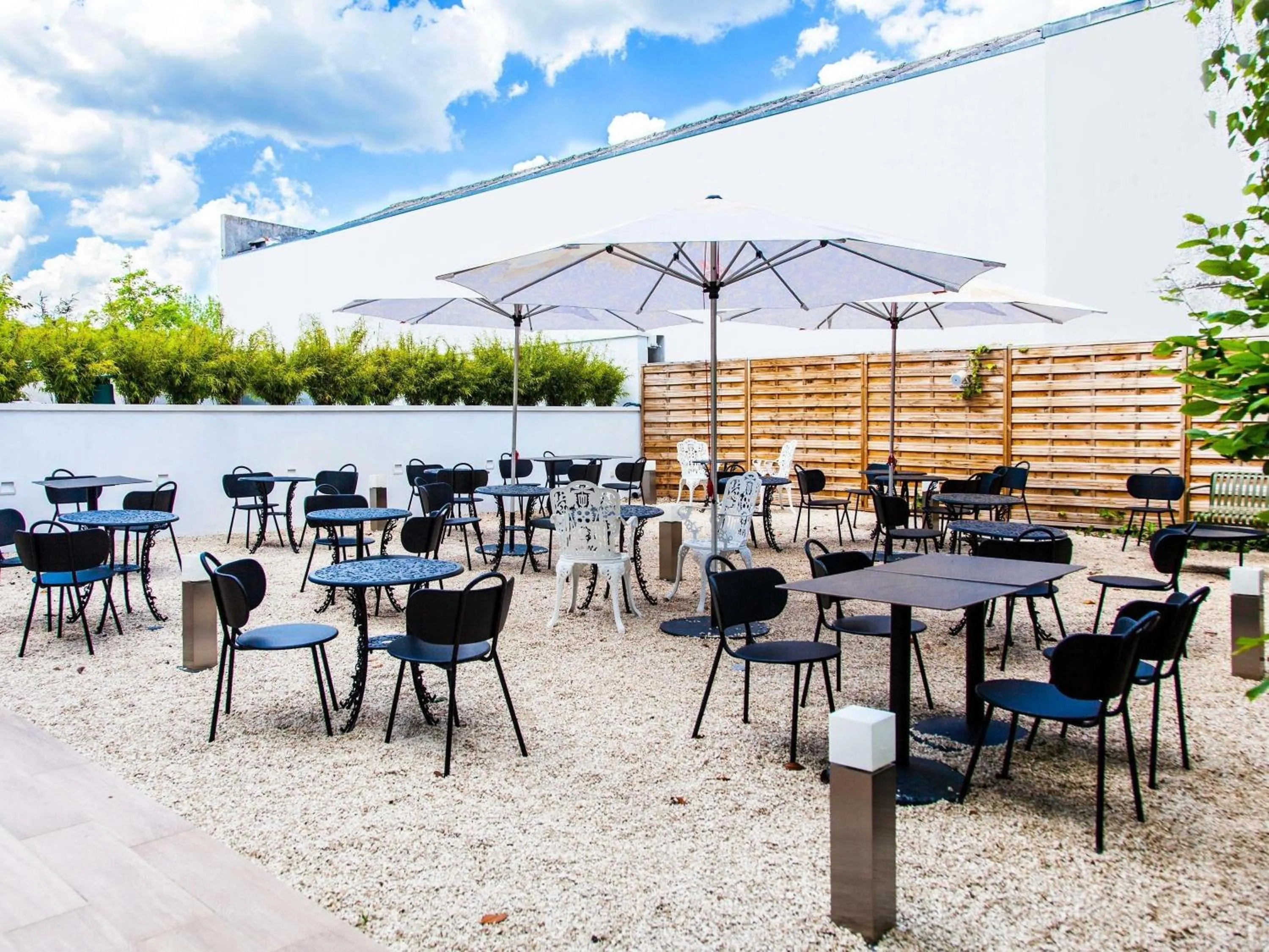 Property building in Novotel Blois Centre Val De Loire