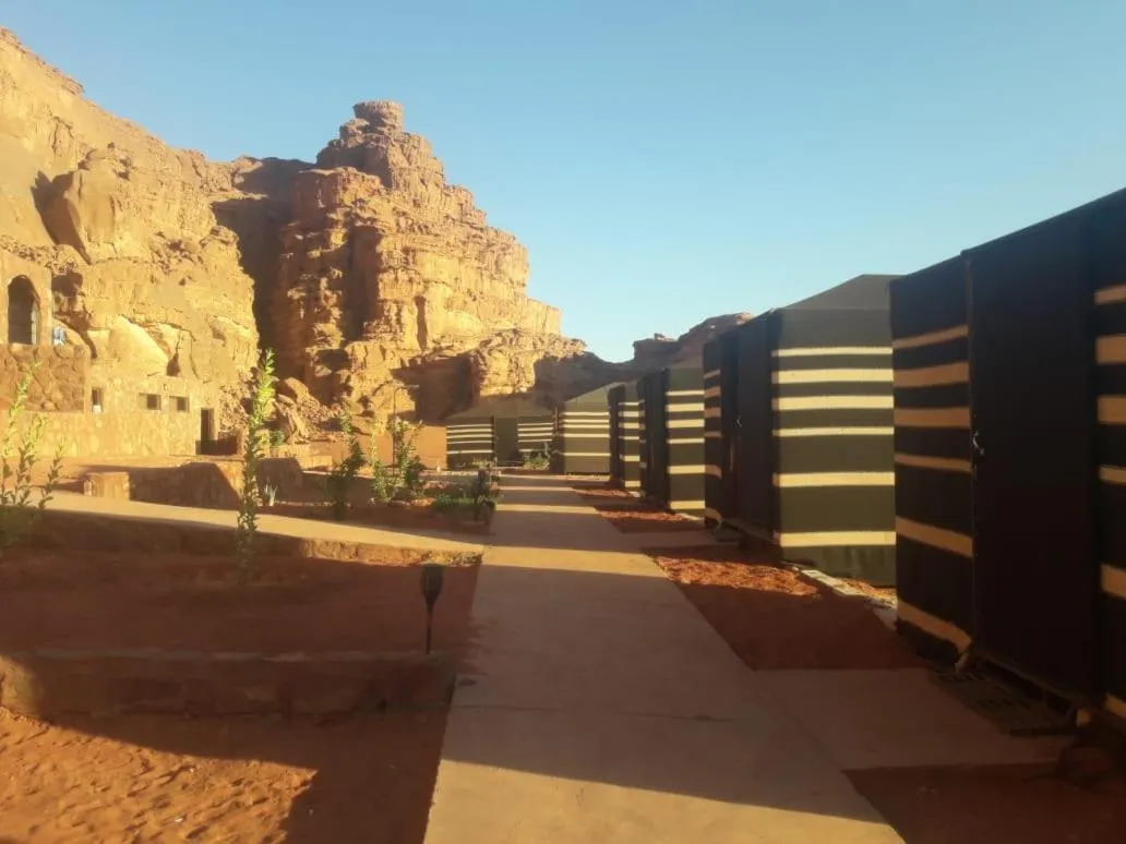 Facade/entrance in WadiRum Mobile Camp