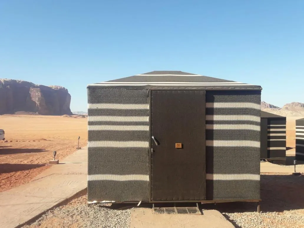 Facade/entrance in WadiRum Mobile Camp