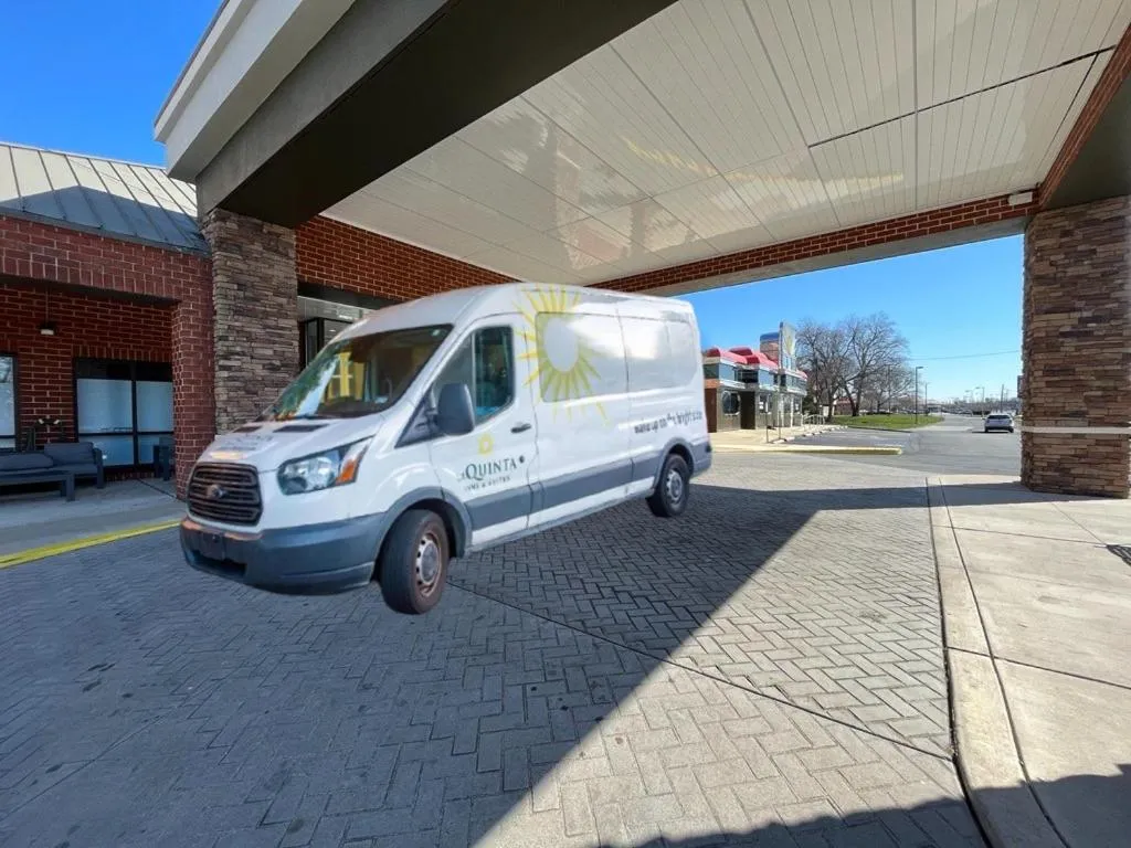 Parking in La Quinta by Wyndham Philadelphia Airport