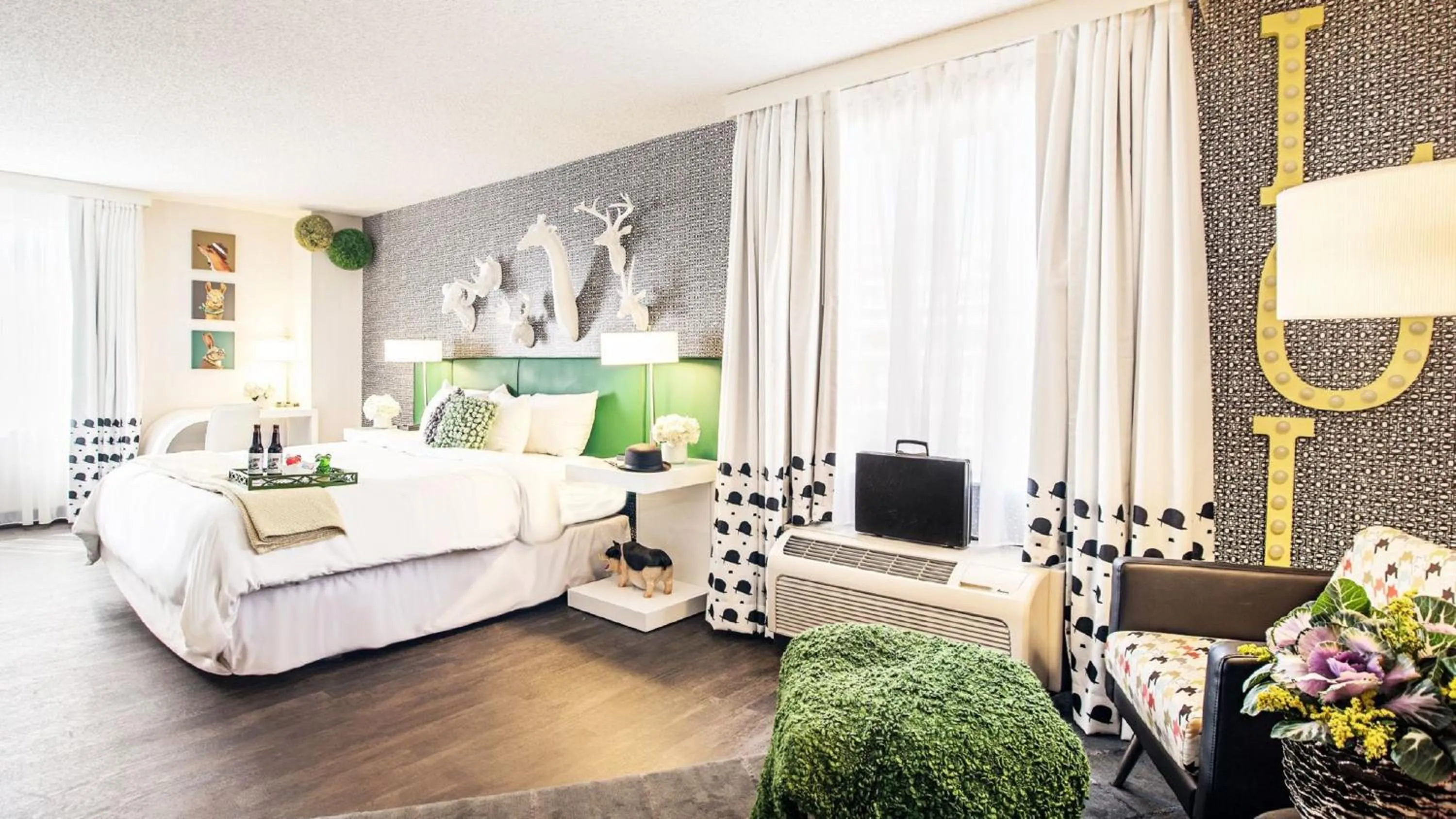 Bedroom, Bed in the Curtis Denver - A DoubleTree by Hilton Hotel