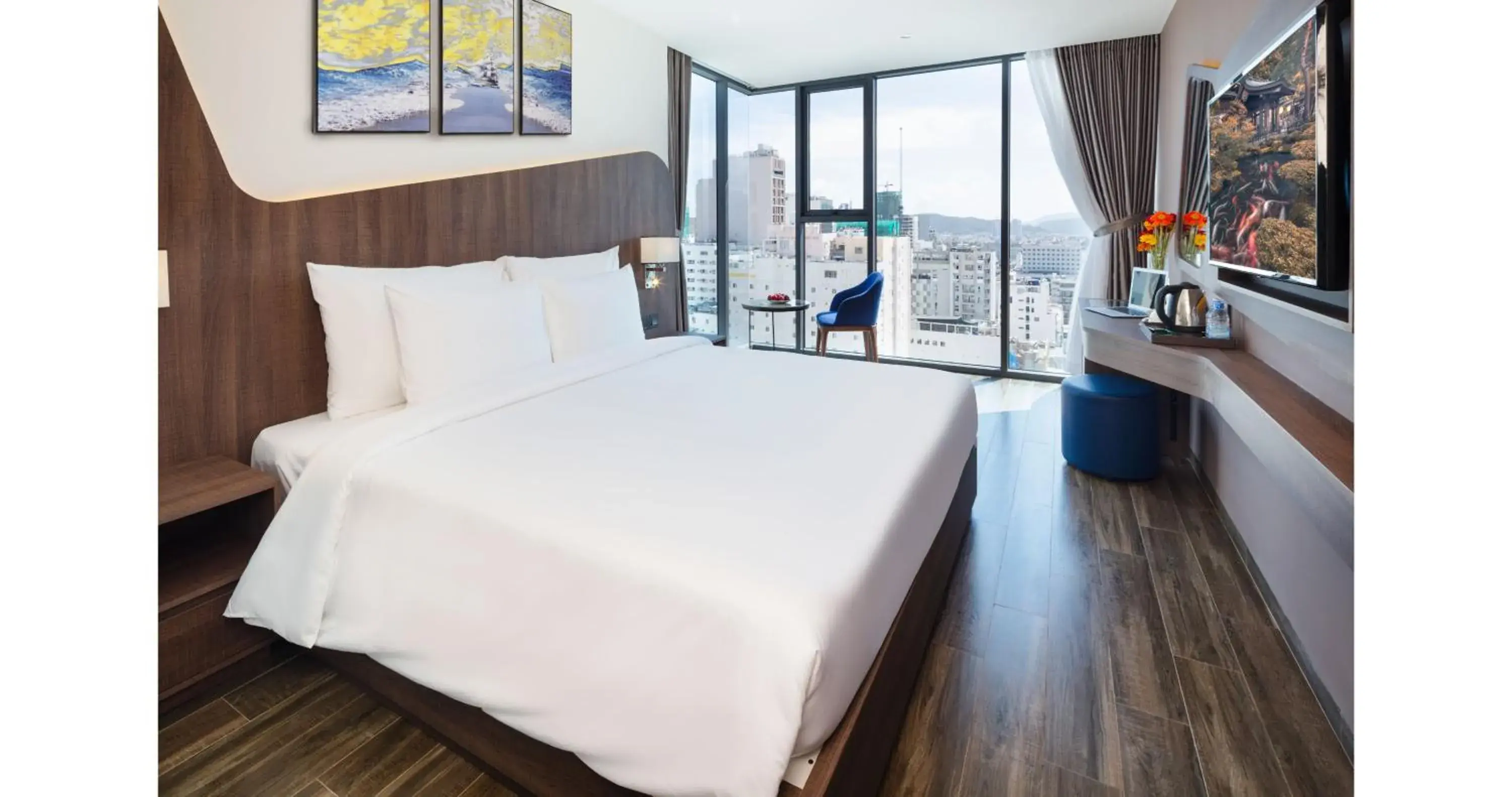 Deluxe Double or Twin Room with City View in Amber Hotel managed by HT Deluxe Double or Twin Room with City View in Amber Hotel managed by HT