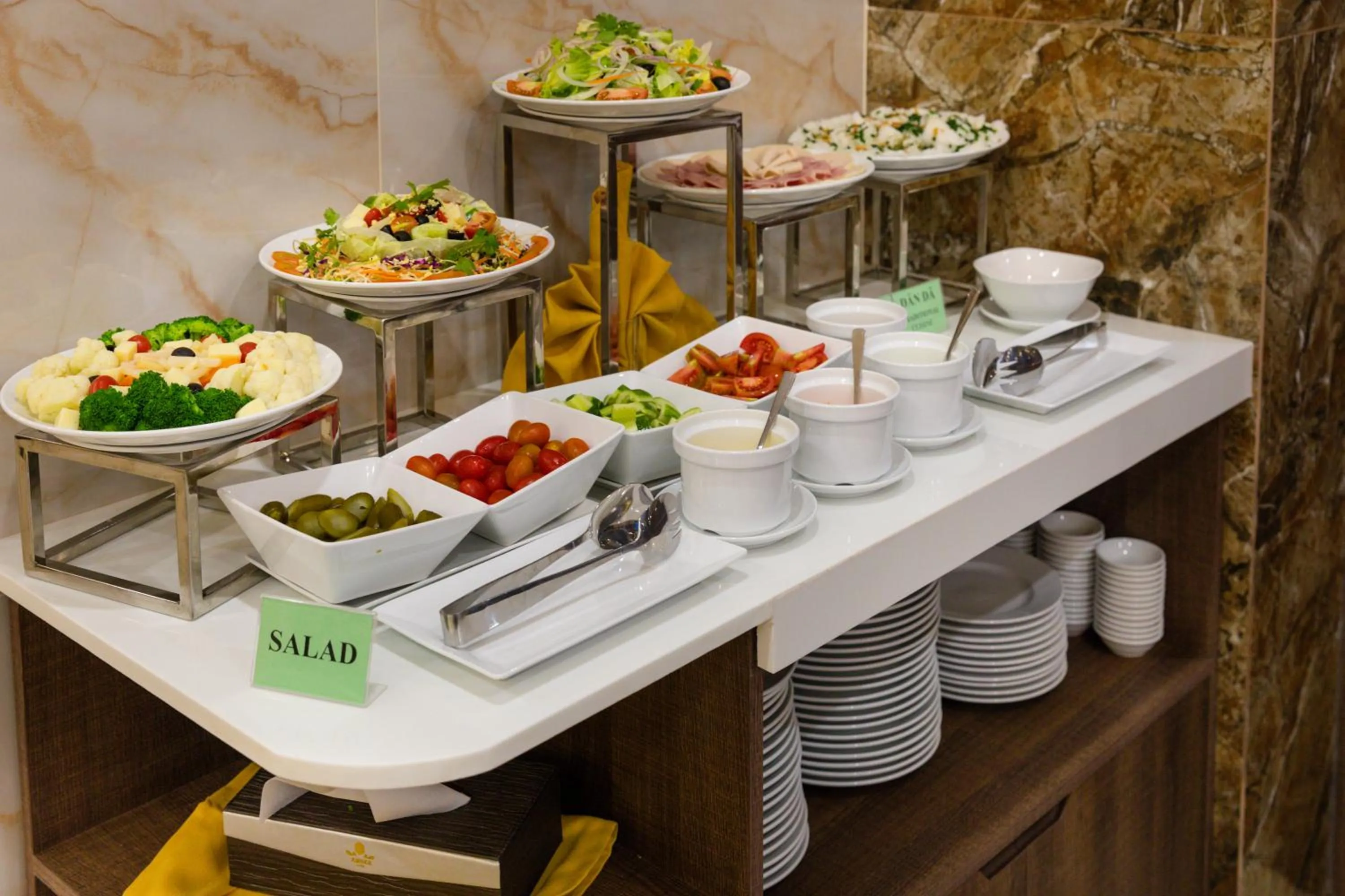 Food in Amber Hotel managed by HT