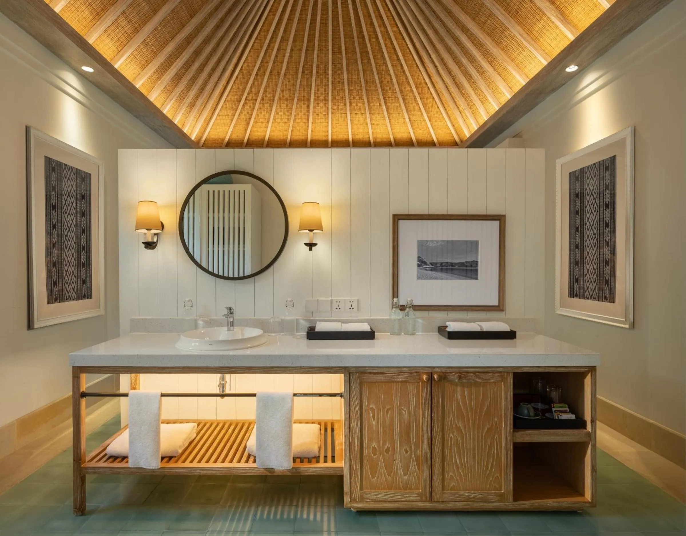 Bathroom in Sudamala Resort, Komodo, Labuan Bajo