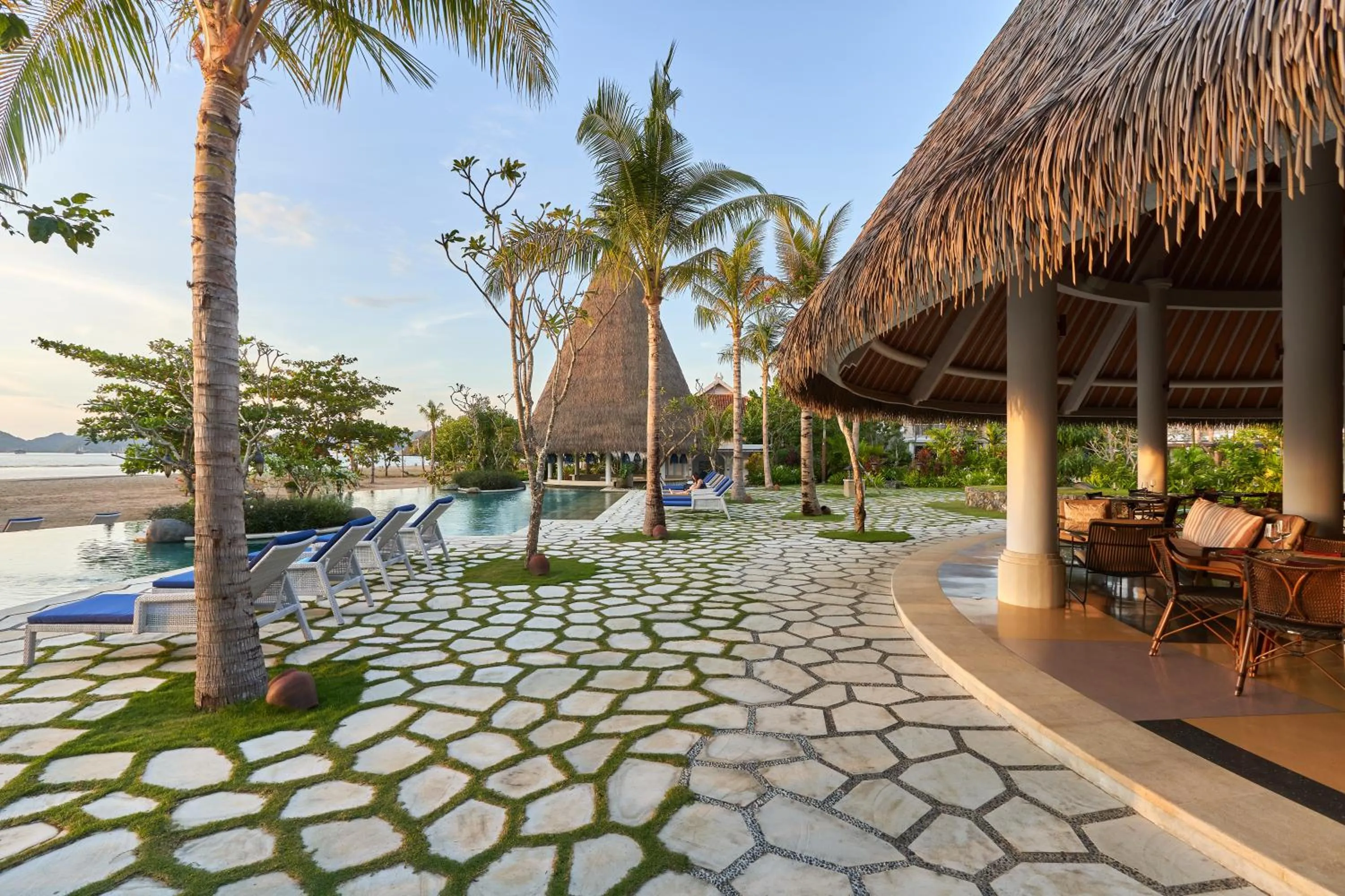 Restaurant/places to eat in Sudamala Resort, Komodo, Labuan Bajo