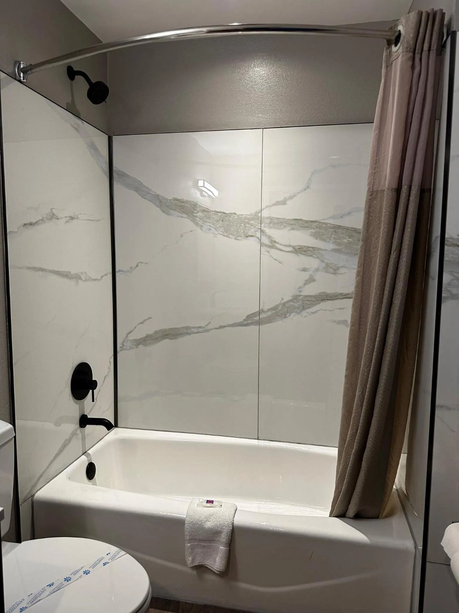 Shower in Motel 6 Indianapolis Carmel