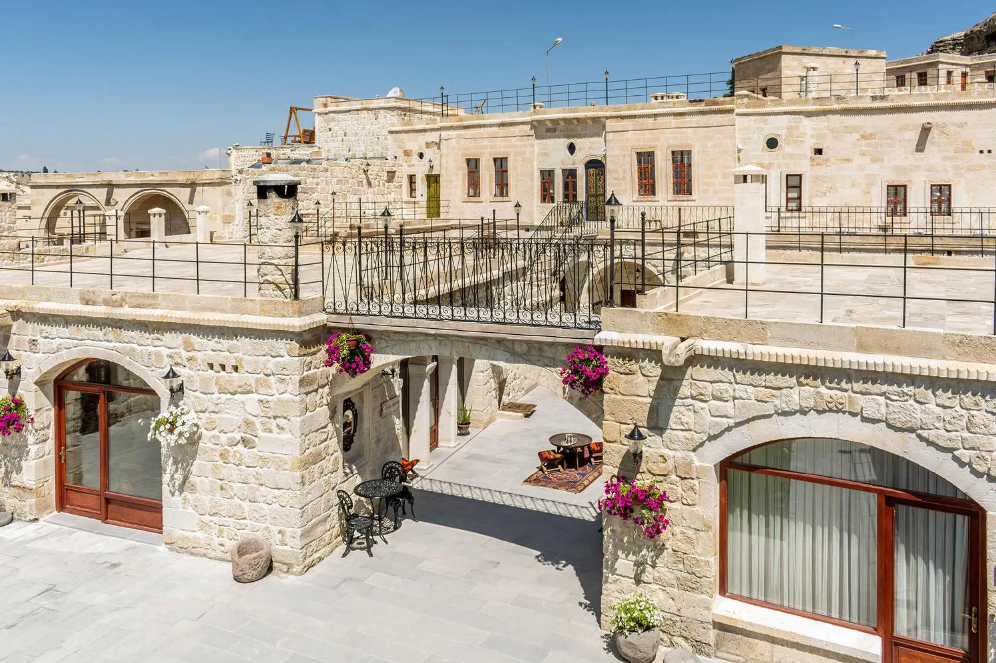 Garden in Zeydem Suites